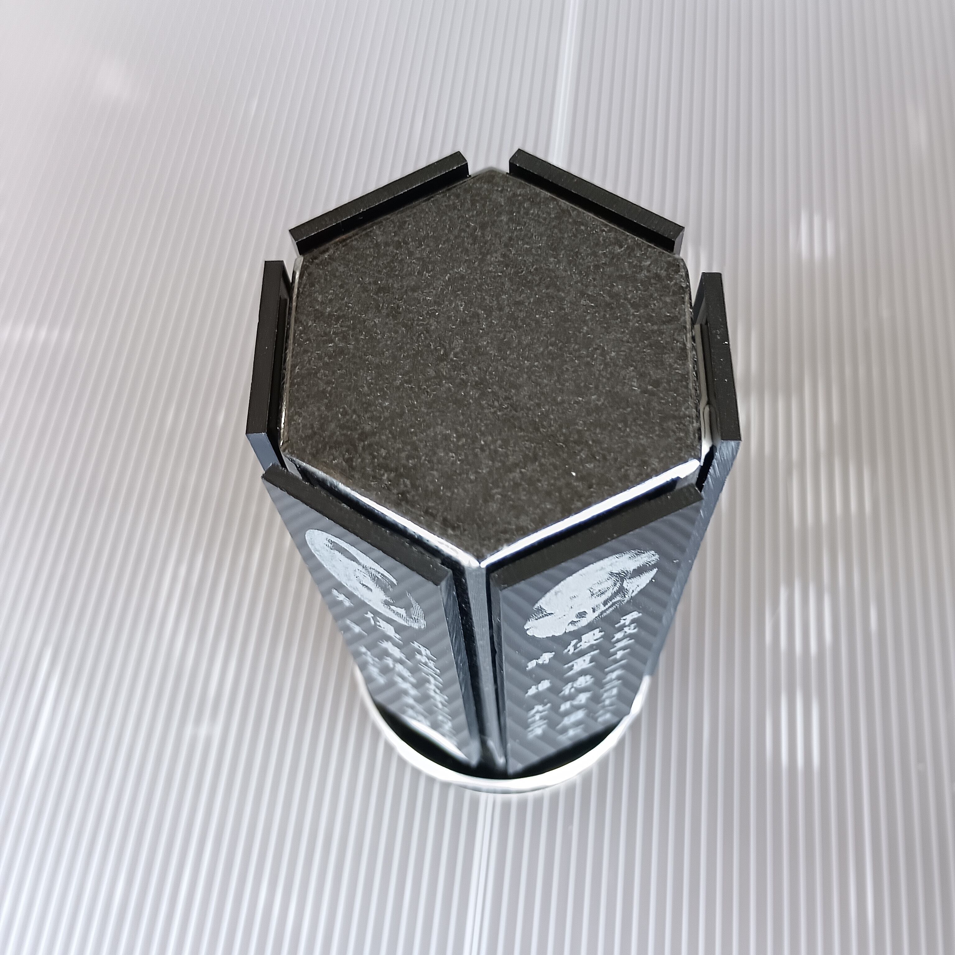 回転位牌 6人用悠想天回 6R60A黒 6名様分