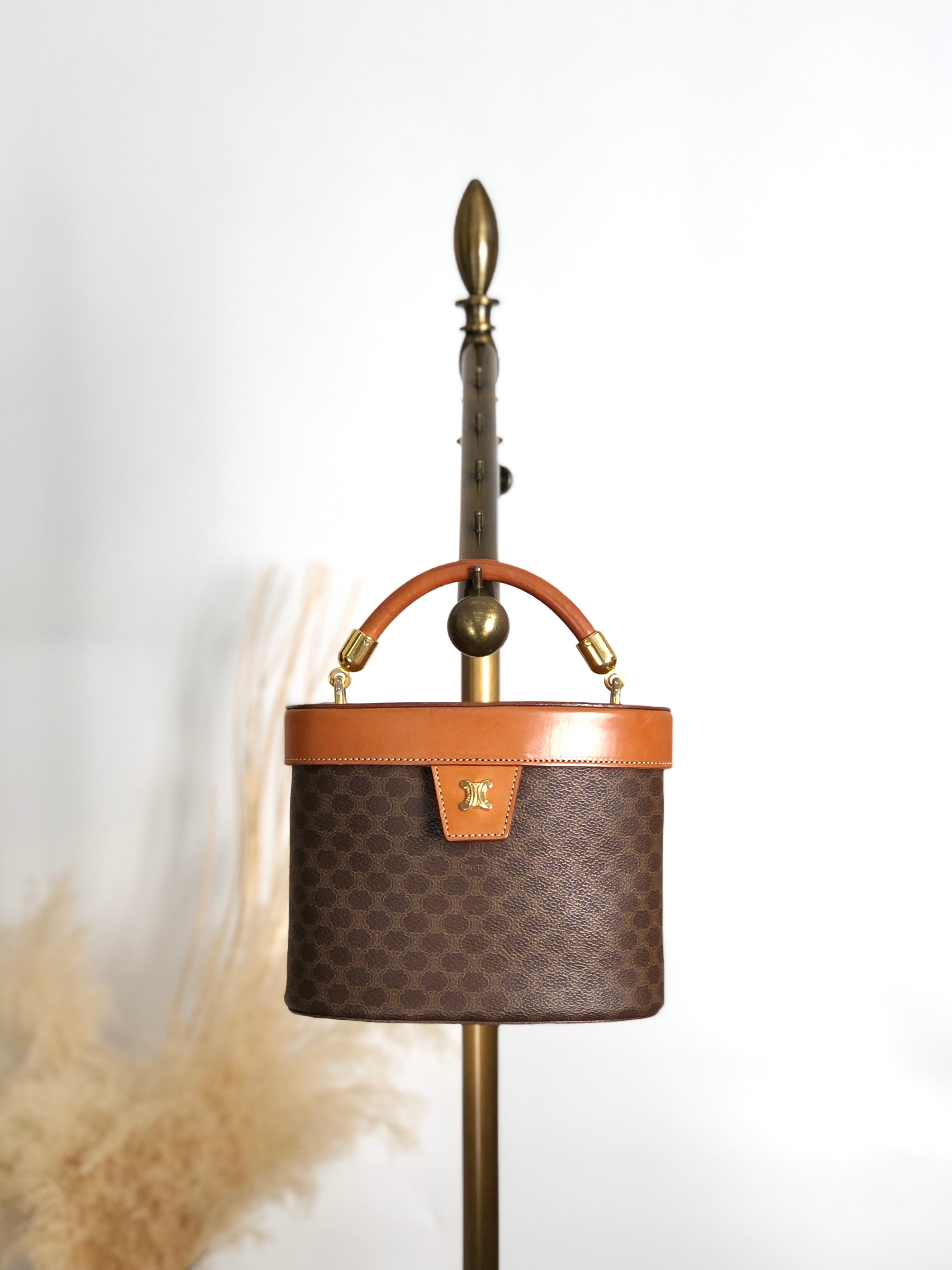 CELINE セリーヌ マカダム ショルダーバッグ ブラウン トリオンフ PVC バニティ vintage ヴィンテージ オールド tbvwcr