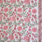ブロックプリント生地【50cm単位】インド綿 片耳デザイン付き 花柄B 白×赤×ピンク #54922-WT2