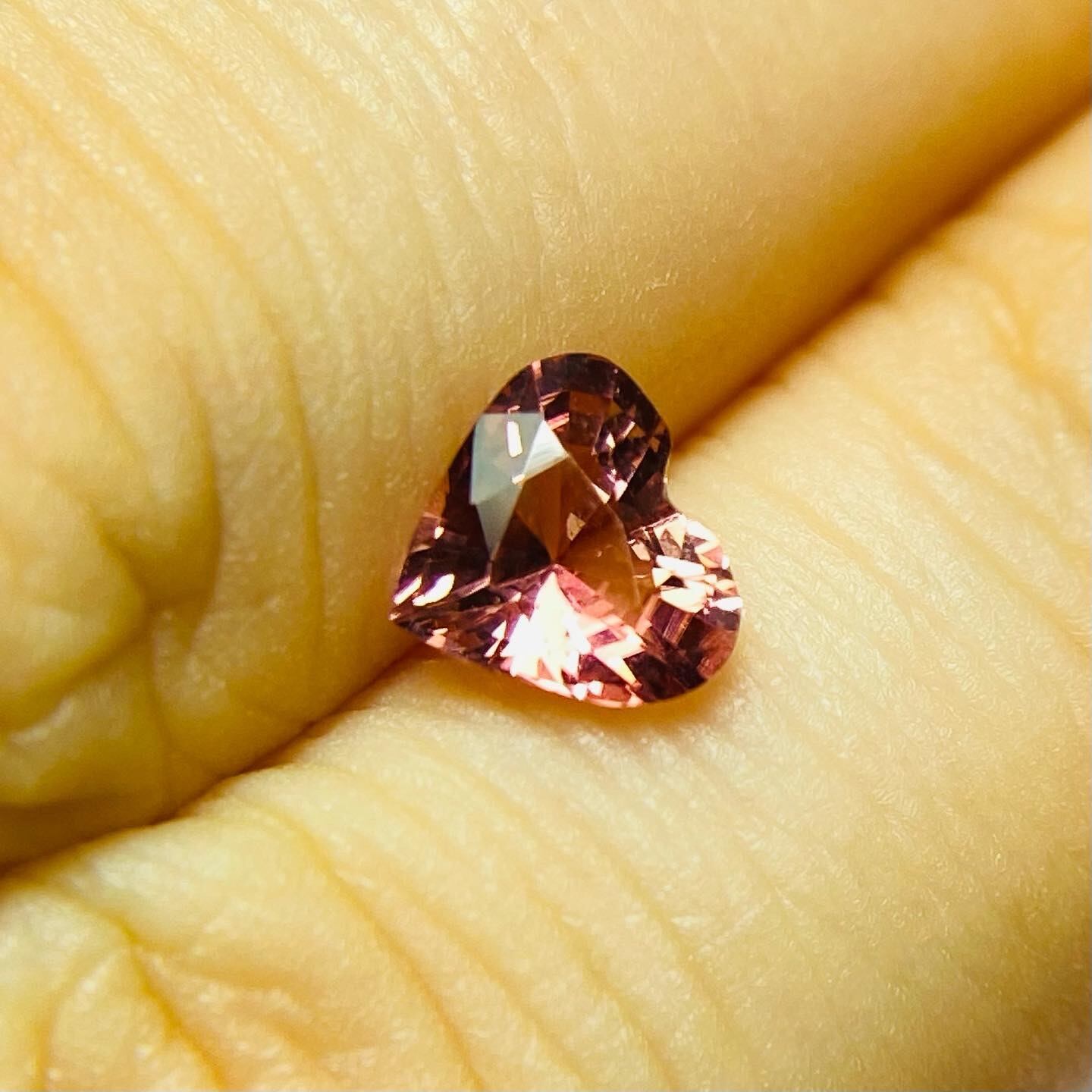 サーモンピンクな大人♡トルマリン