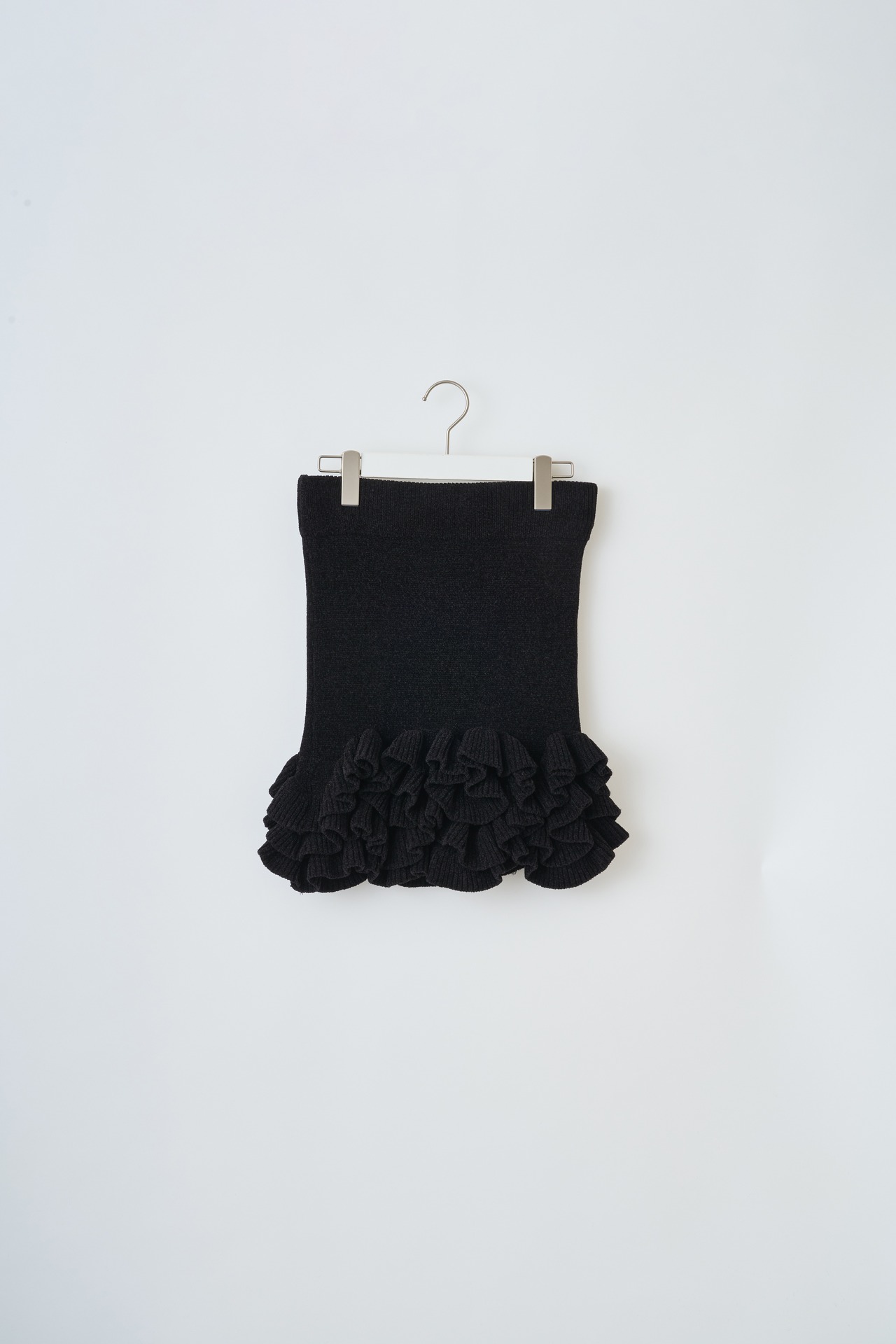 Random ruffle strapless top