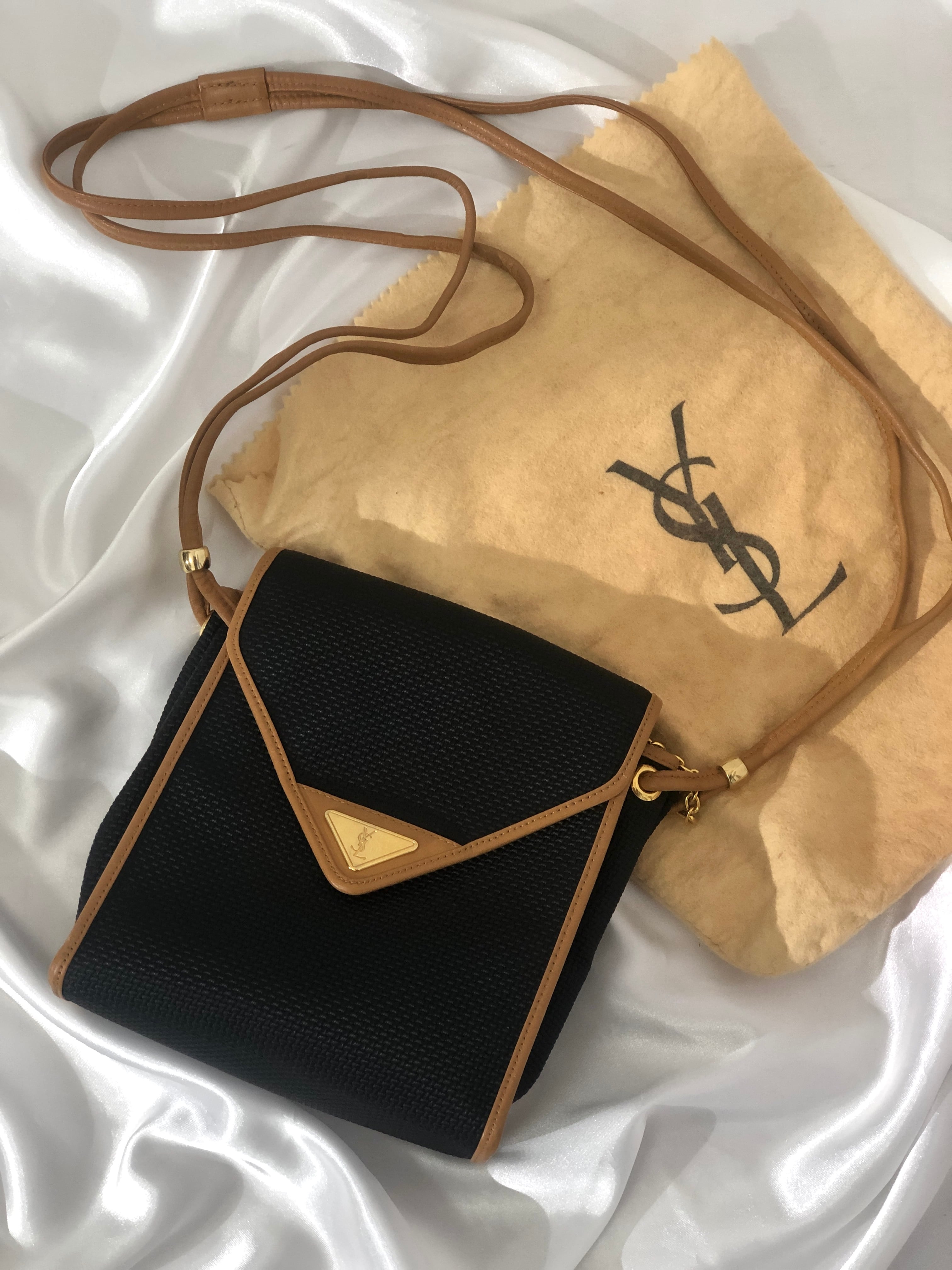 Yves Saint Laurent イヴ・サンローラン YSLロゴ ナイロン ショルダー ...