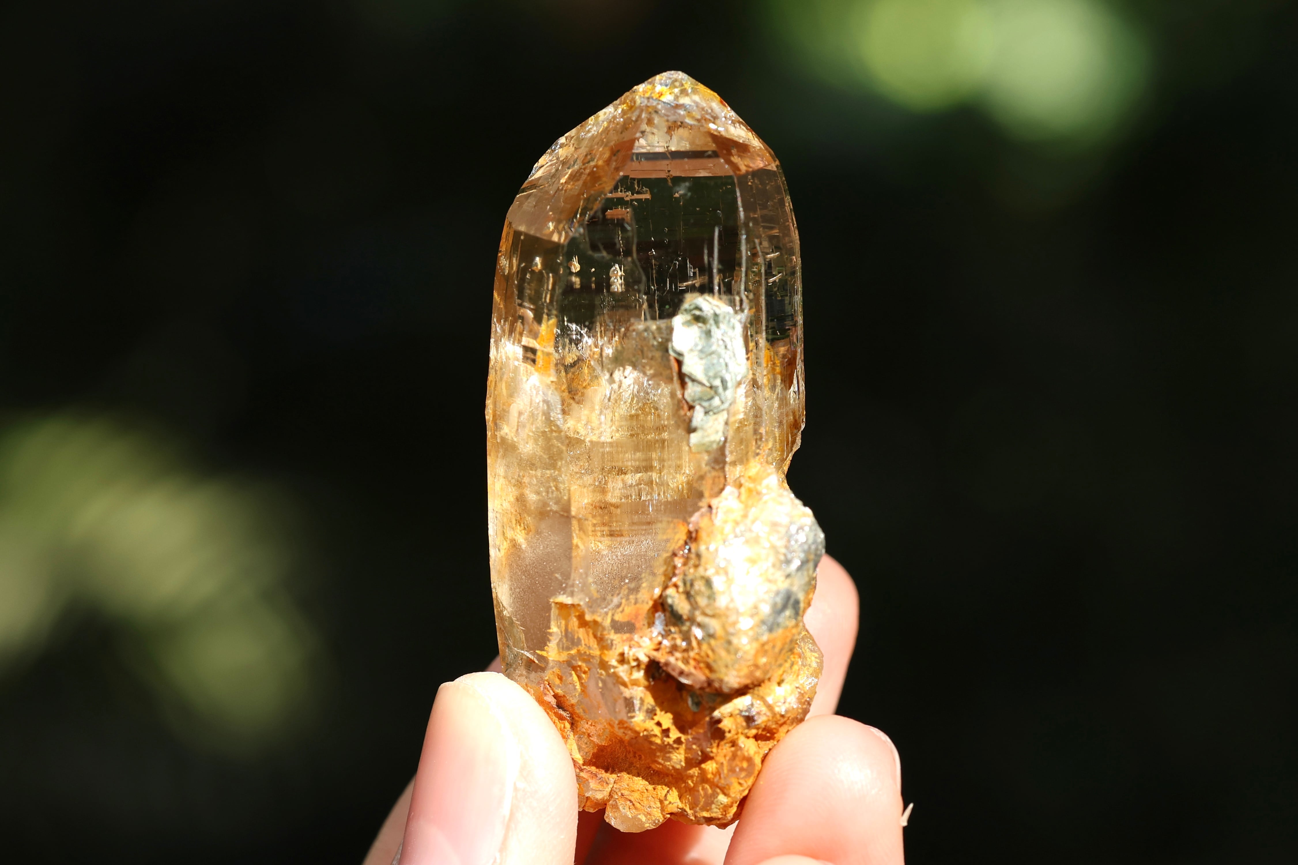 ヒマラヤ水晶 ガネーシュヒマール産 | 石垣島の夜光貝アクセサリーと