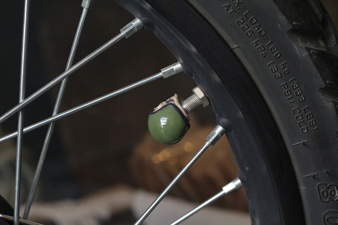 VINTAGE HELL'MET VALVE CAP /CC110グリーン