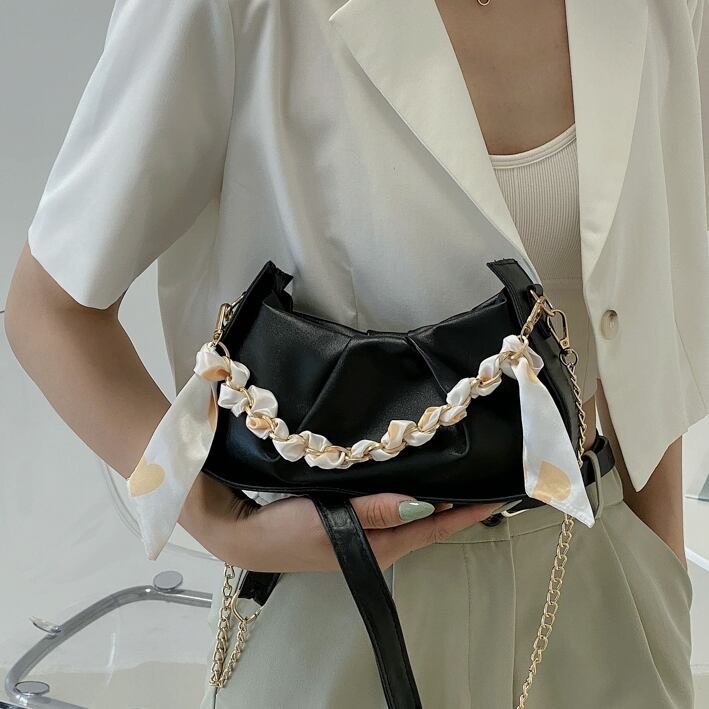 バッグ レディース ショルダーバッグ ハンドバッグ 鞄 カバン かばん 3色 リボン 肩がけ 肩掛け 斜め掛けバッグ スクエア型 かわいい 大人可愛い きれいめ カジュアル フェミニン おしゃれ お洒落 おとな ラブリー キュート ガーリー 抜け感 無地 OL 通勤 学生 通学 デート お出かけ 女子会 休日 小さめ コンパクト ブラック ホワイト イエロー 春 夏 秋 冬 オールシーズン 10代 20代 30代 40代 50代 ママ 韓国 韓国系 普段使い 楽ちん モテ トレンド 流行 送料無料