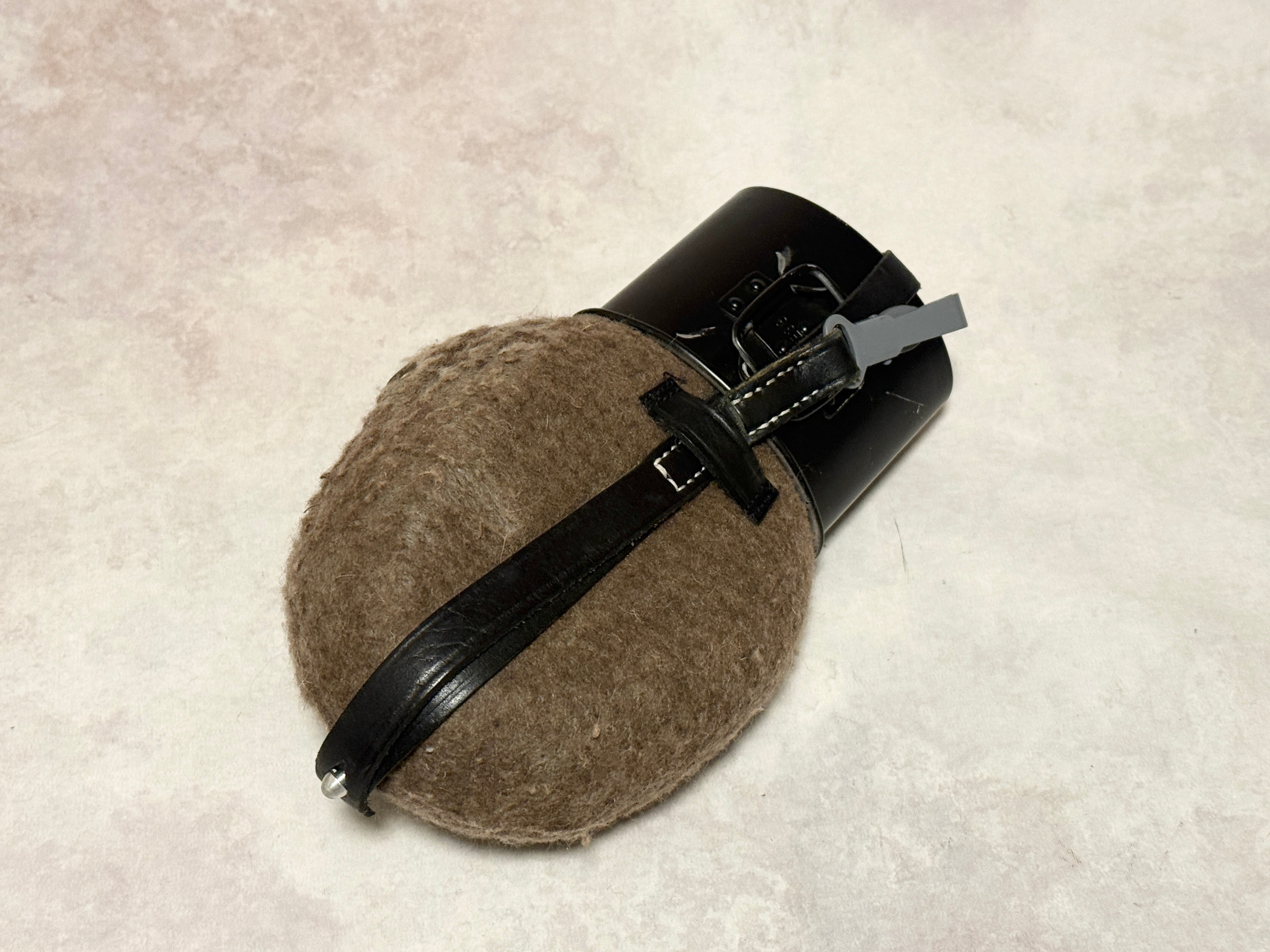 USED】WWII ドイツ軍 M31水筒 ブラウンウールカバータイプB