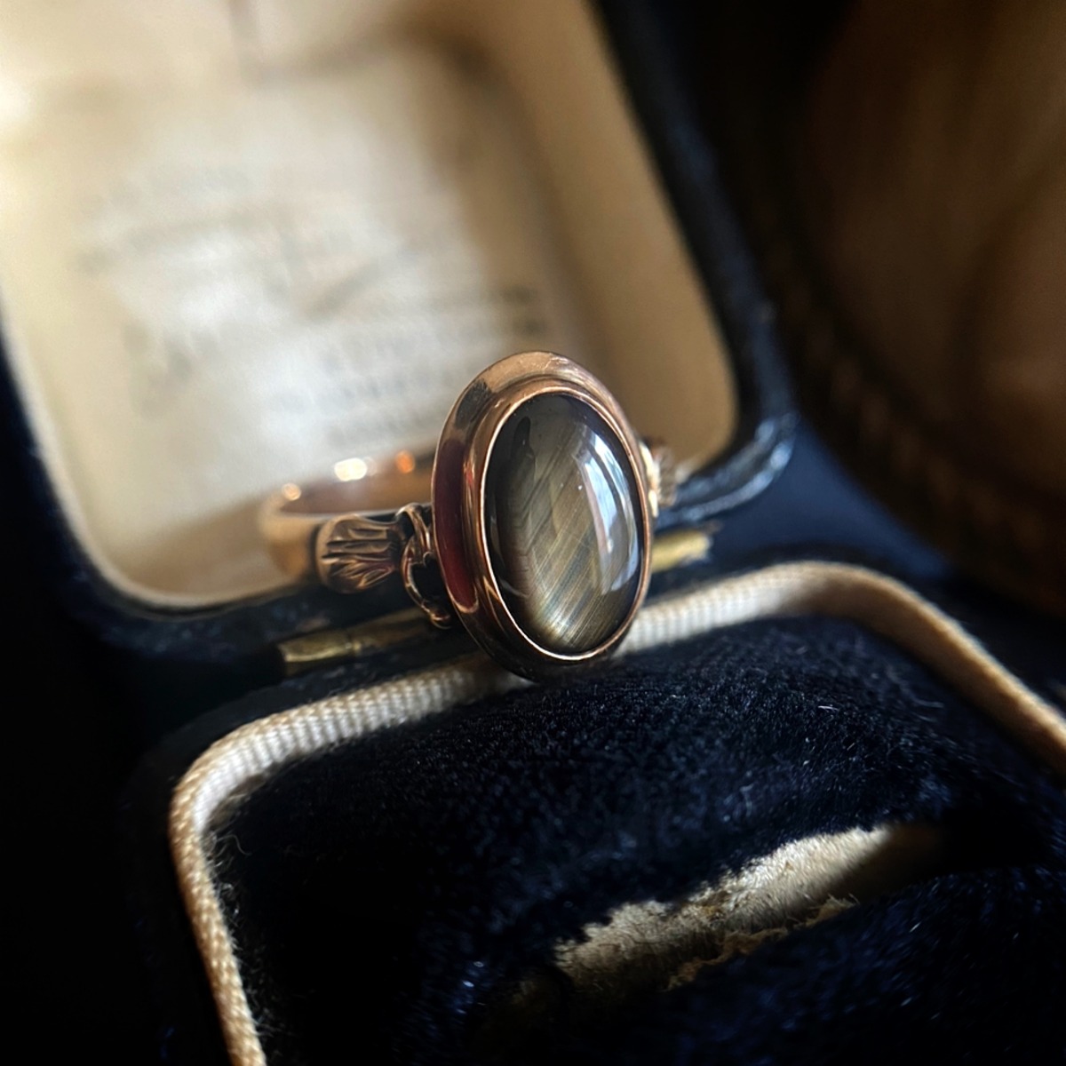 天然ブラックスターサファイアリング | Maria Alonso Antiques