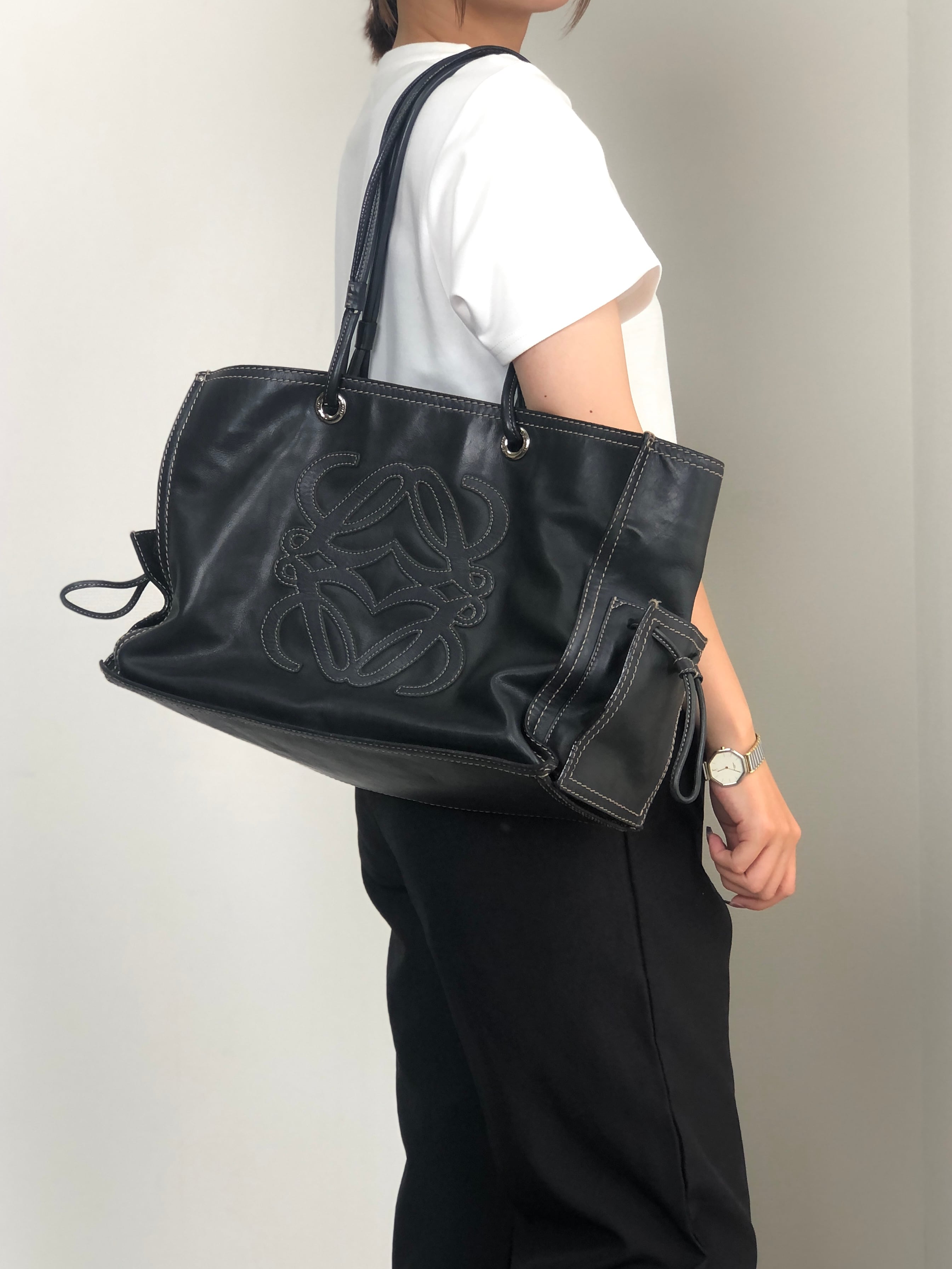 LOEWE ロエベ ハンドバッグ ブラック アナグラム レザー トートバッグ