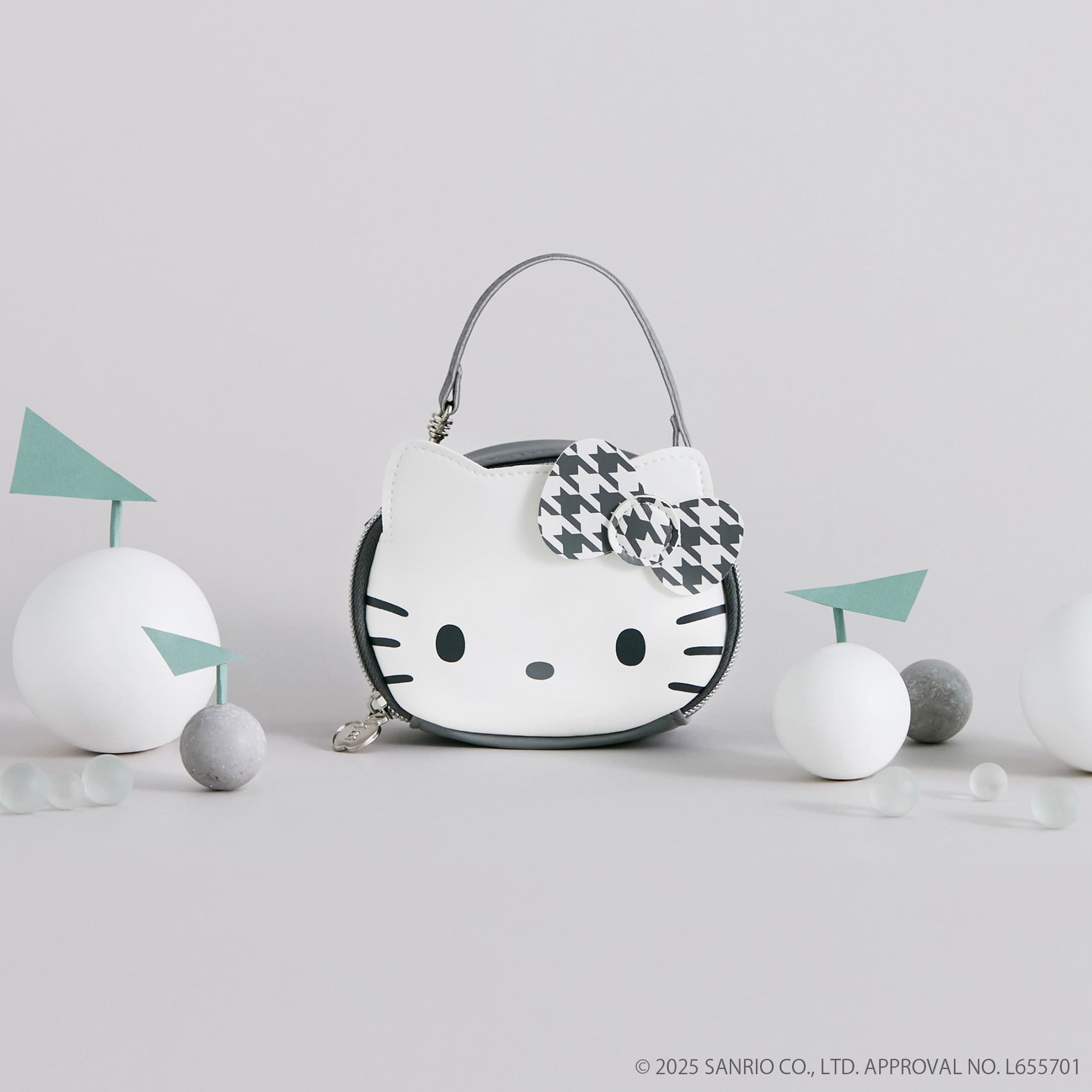 HELLO KITTY × BRILMY MINI ZUBORA COSME POUCH | BRILMY