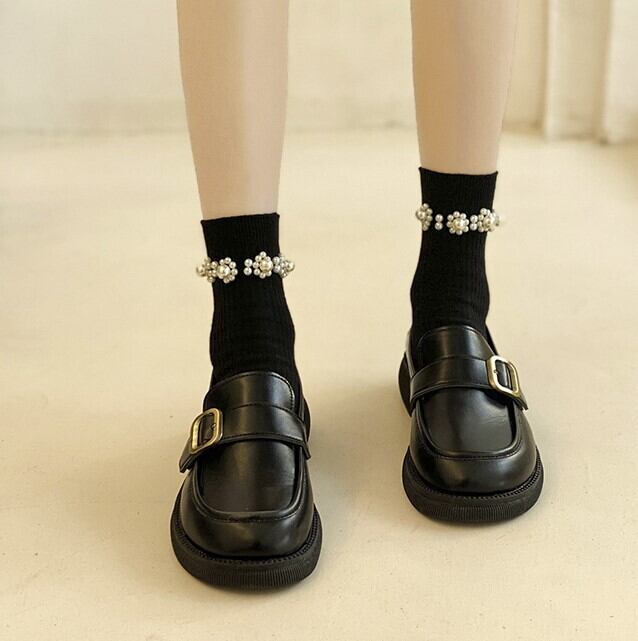 シューズ レディース ローファー バックル 22.5cm 23cm 23.5cm 24cm 24.5cm 25cm ブラック ブラウン 靴 くつ クツ レディースシューズ 厚底 太めヒール スクエアバックル 合皮 フェイクレザー 脚長効果 スタイルアップ シンプル かわいい カジュアル 上品 おしゃれ お洒落 キュート クール 主役級 存在感 無地 10代 20代 30代 通勤 学生 通学 普段使い デート お出かけ 韓国系 送料無料 ファッション コーデ スタイル 35 36 37 38 39 40