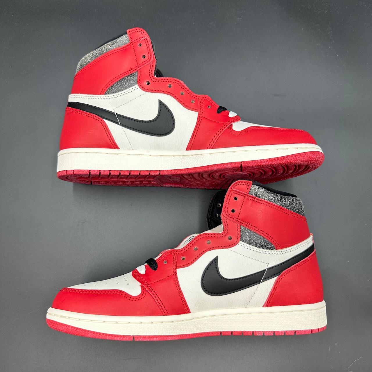 AIR JORDAN 1 HIGH OG CHICAGO LOST & FOUND DZ5485-612