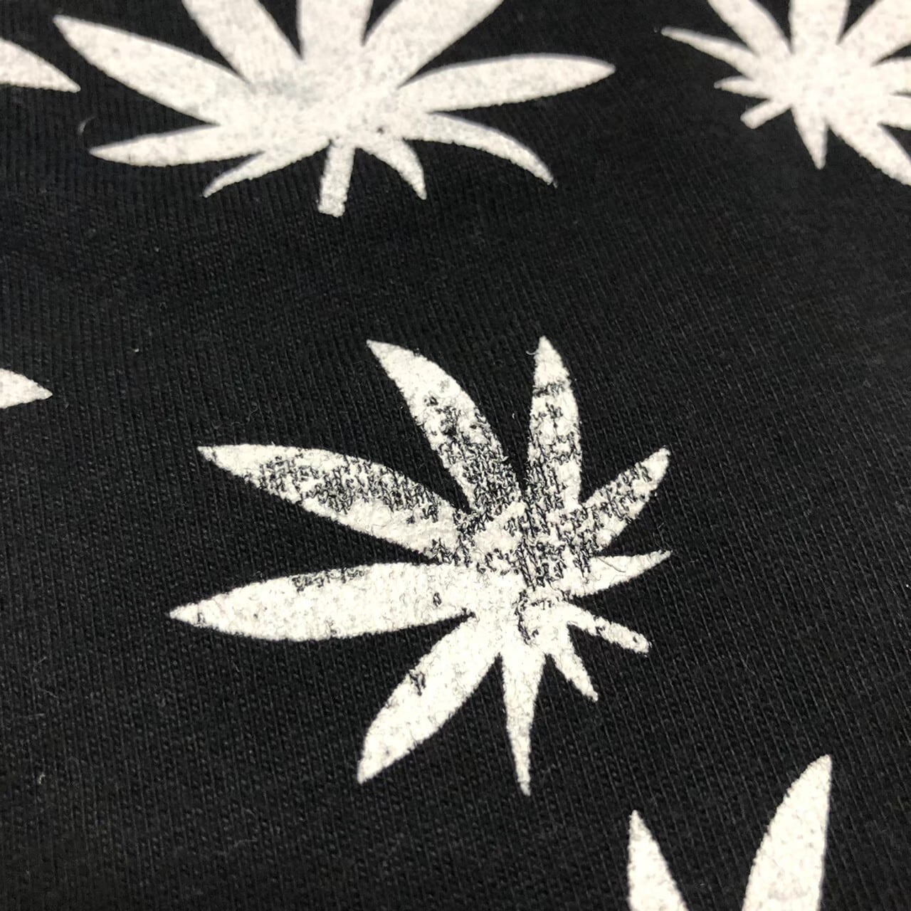 HUF ハフ マリファナ ガンジャ 総柄 プリント Tシャツ ストリート 古着
