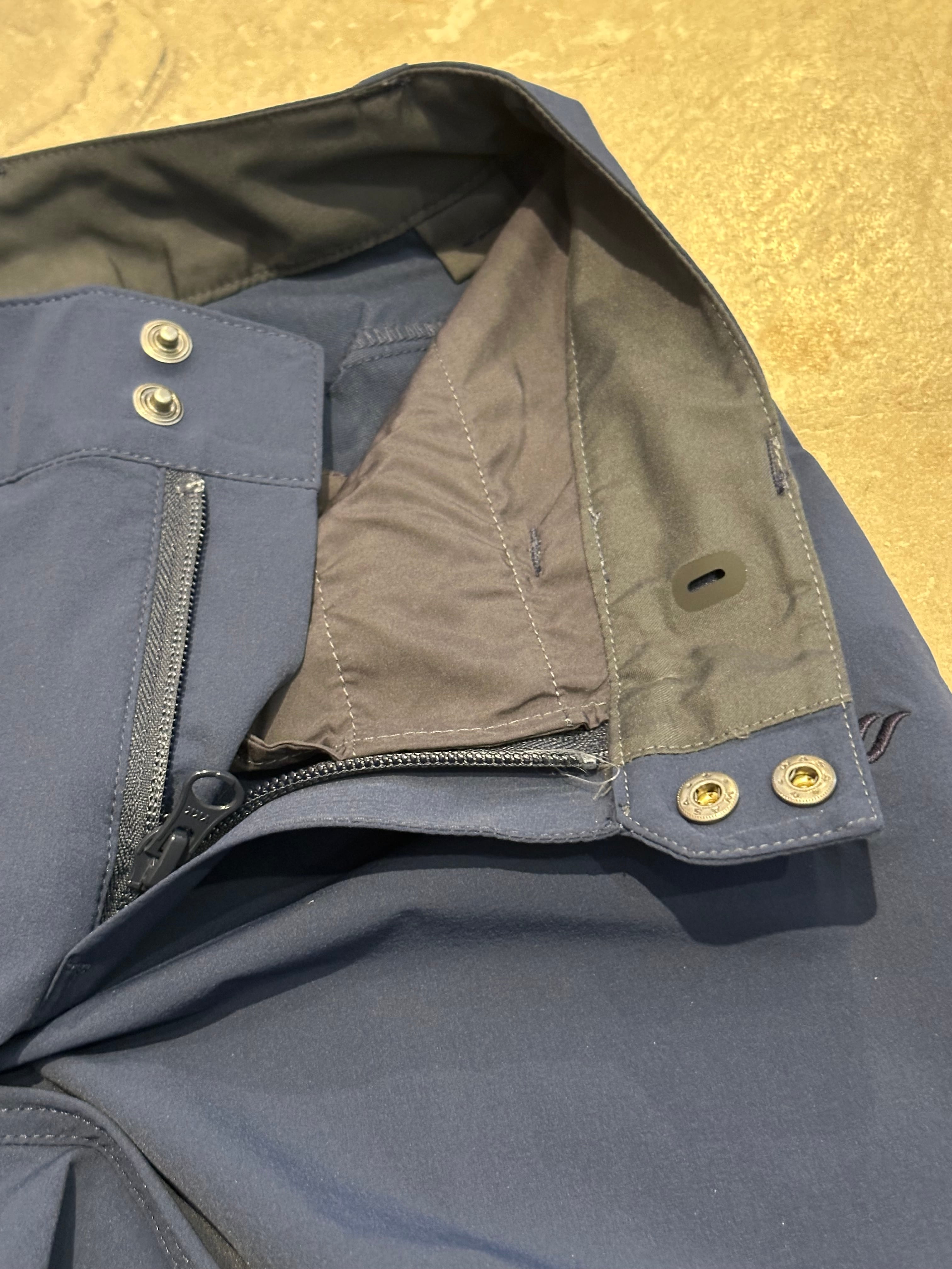 NORRONAノローナトレッキングパンツ NORRONAの軽量トレッキングパンツは、街穿きでも活躍しますよ。 – moderate
