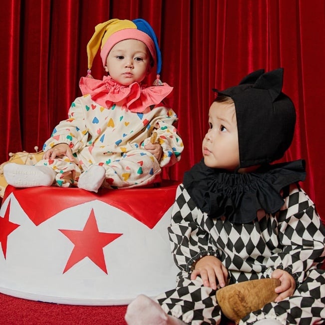 BABY】サーカスピエロロンパース | Betty