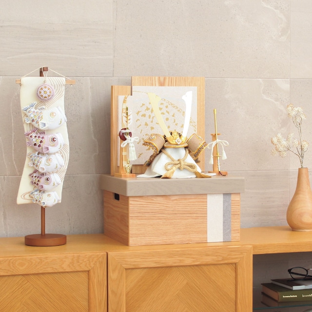 五月人形＜小型収納飾り＞純真兜