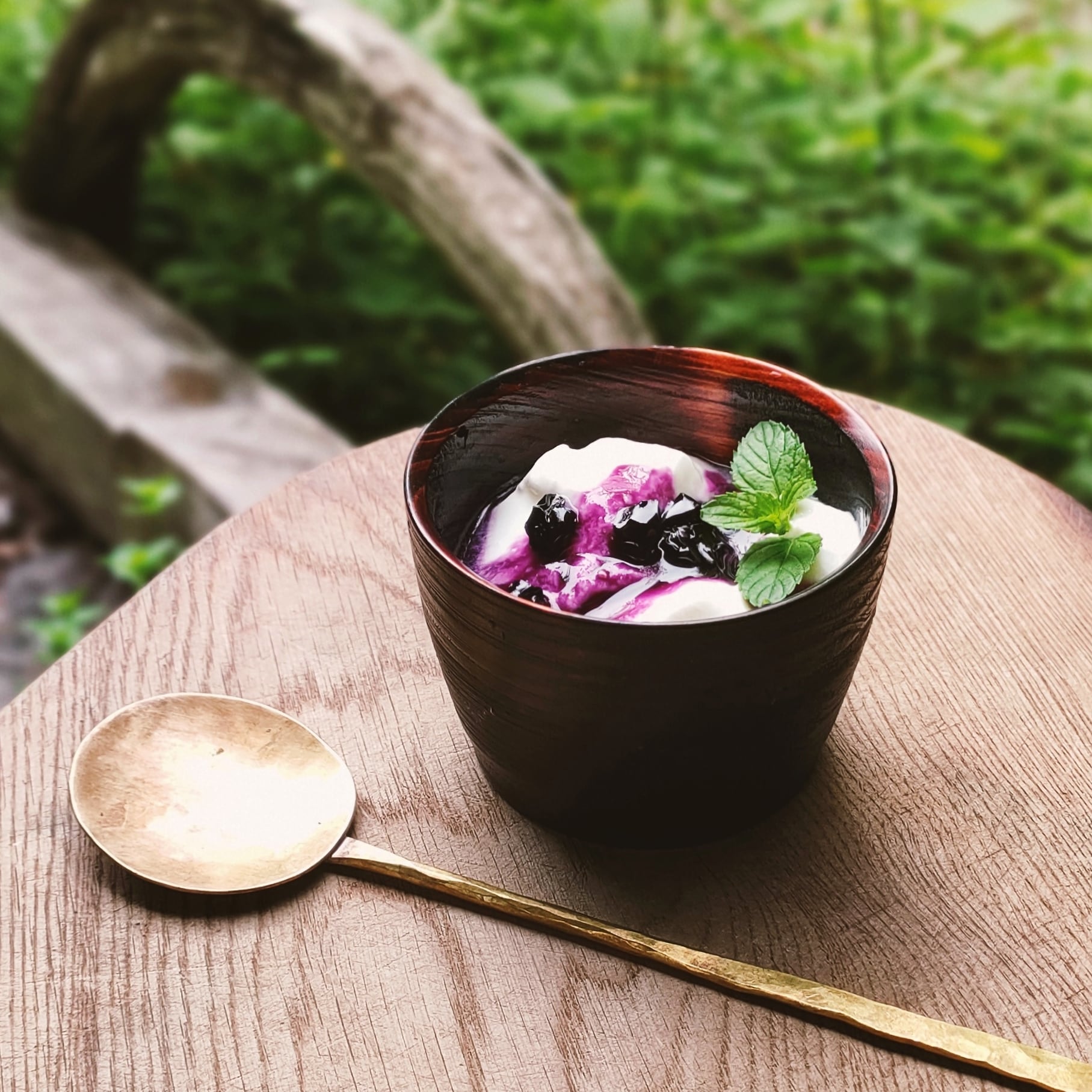 ヨーグルトにかけるハックルベリー | てらぼら農園