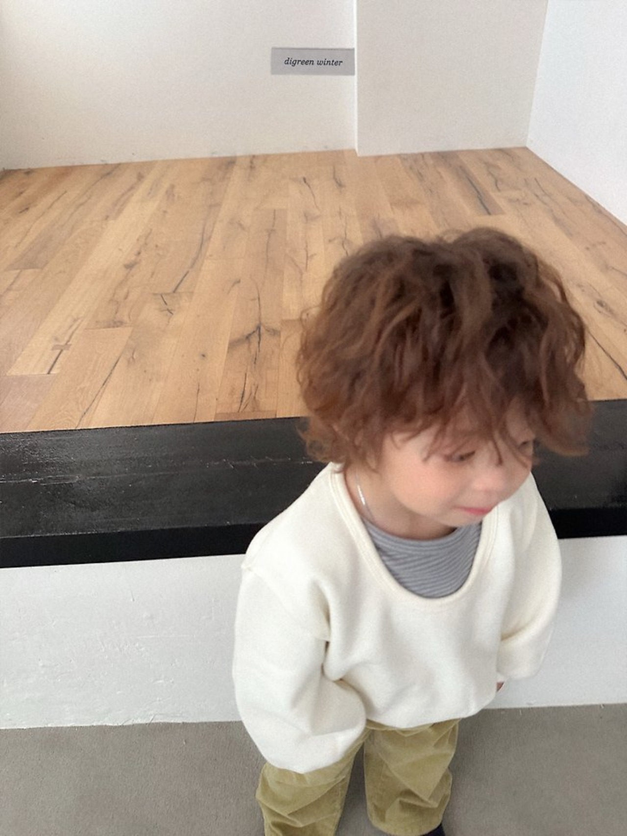 〖取寄〗韓国子供服 / 26winter / Digreen / ディープUネックトレーナー / キッズ / 冬服 *S~2XL*