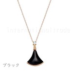 レディースネックレス 扇型 レディース ペンダント 扇モチーフ形 デザイン 大人可愛い 上品 華奢 アクセサリー シンプル プレゼント ギフト デート お呼ばれ 結婚式 二次会 パーティー 大人女子 おしゃれ 上品 フェミニン 清楚　y12001 SW