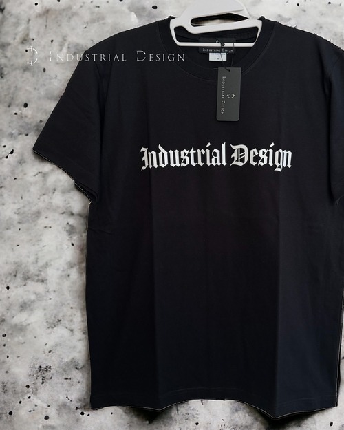 ID Black Letter Tシャツ  (black)