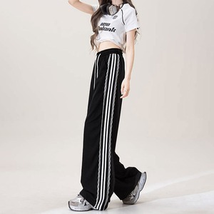トラック パンツ レディース 春夏 韓国 ストリート ワイド サイドライン レース フリル 薄手 ハイウエスト ウエストゴム 裾ドローコード ジョガー風 ゆったり 体型カバー 着やせ 脚長 スポーティー 甘辛MIX カジュアル ダンス ライブ フェス 旅行 [LS-CGP048]