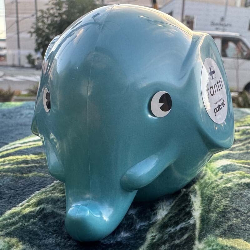 フィンランドのPALASET社の象の貯金箱 S、ファンティ、ノルス