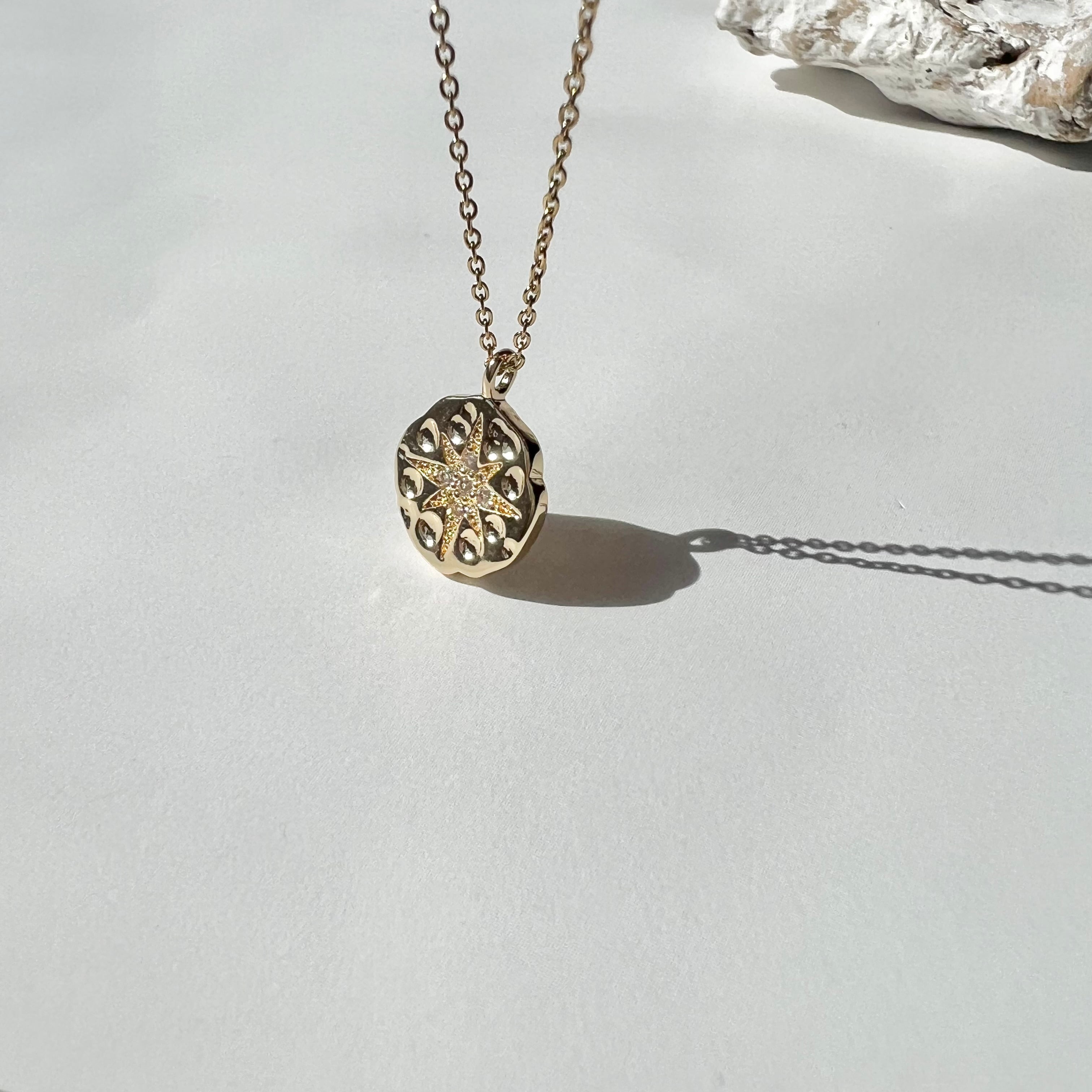 映画着用//太陽モチーフネックレス サージカルステンレス | Handmade