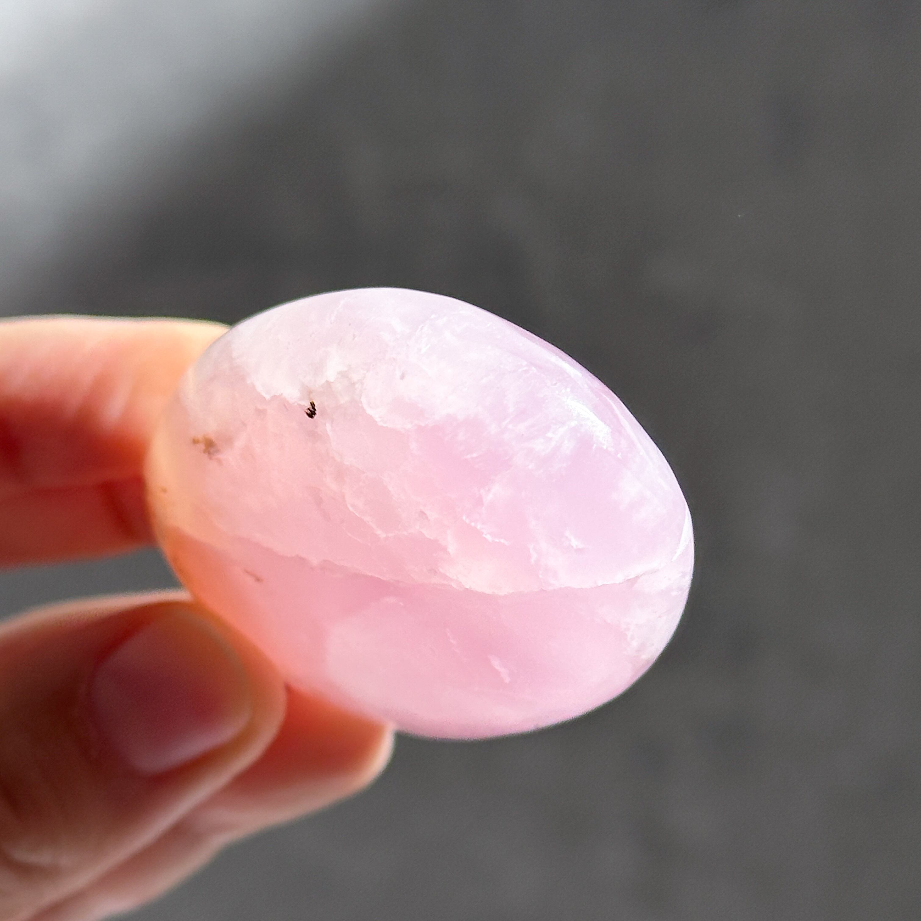 ピンクアラゴナイト パームストーン 73◇Pink Aragonite Palm Stone