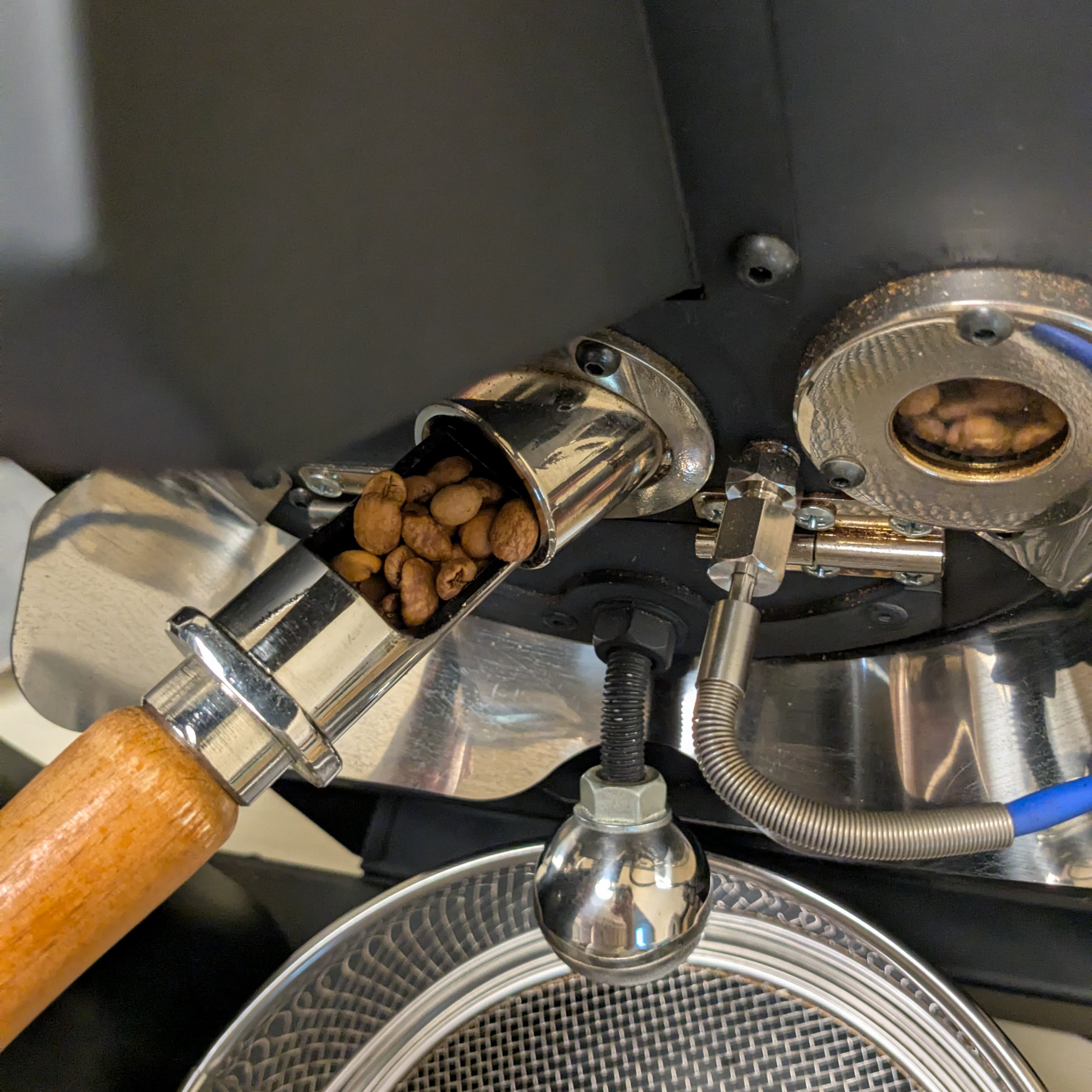 【試験焙煎】Back Door Man（中浅煎り）　豆のみ200ｇ、送料込み