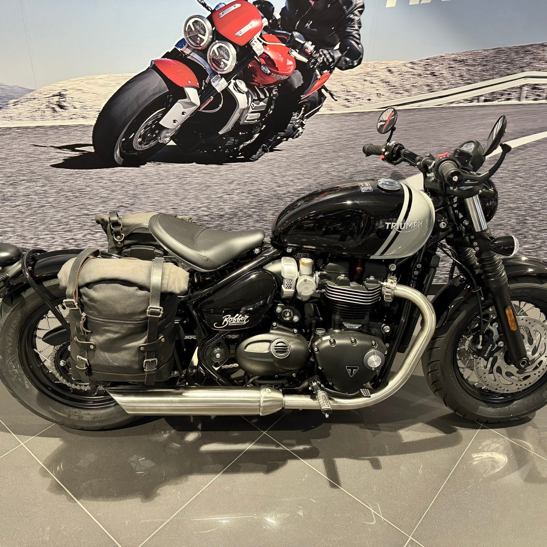 TRIUMPH ボンネビル ボバー 用ブラケット 左右セット Klickfix対応