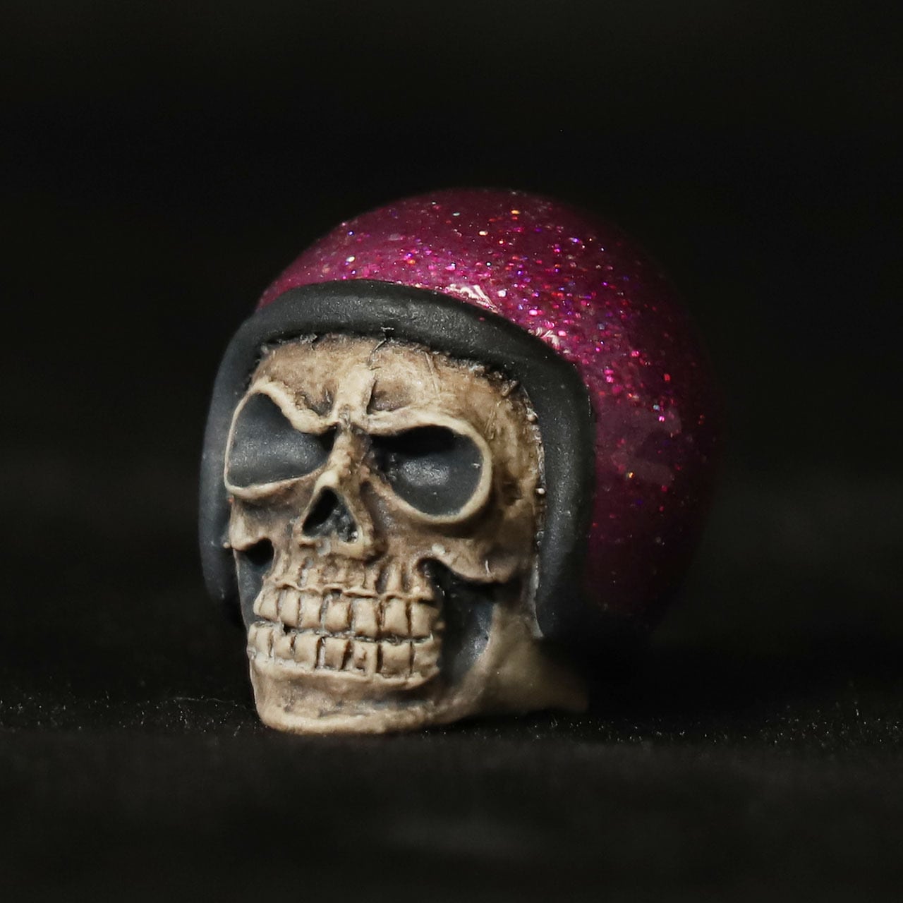 VINTAGE HELL'MET VALVE CAP /LamePurple