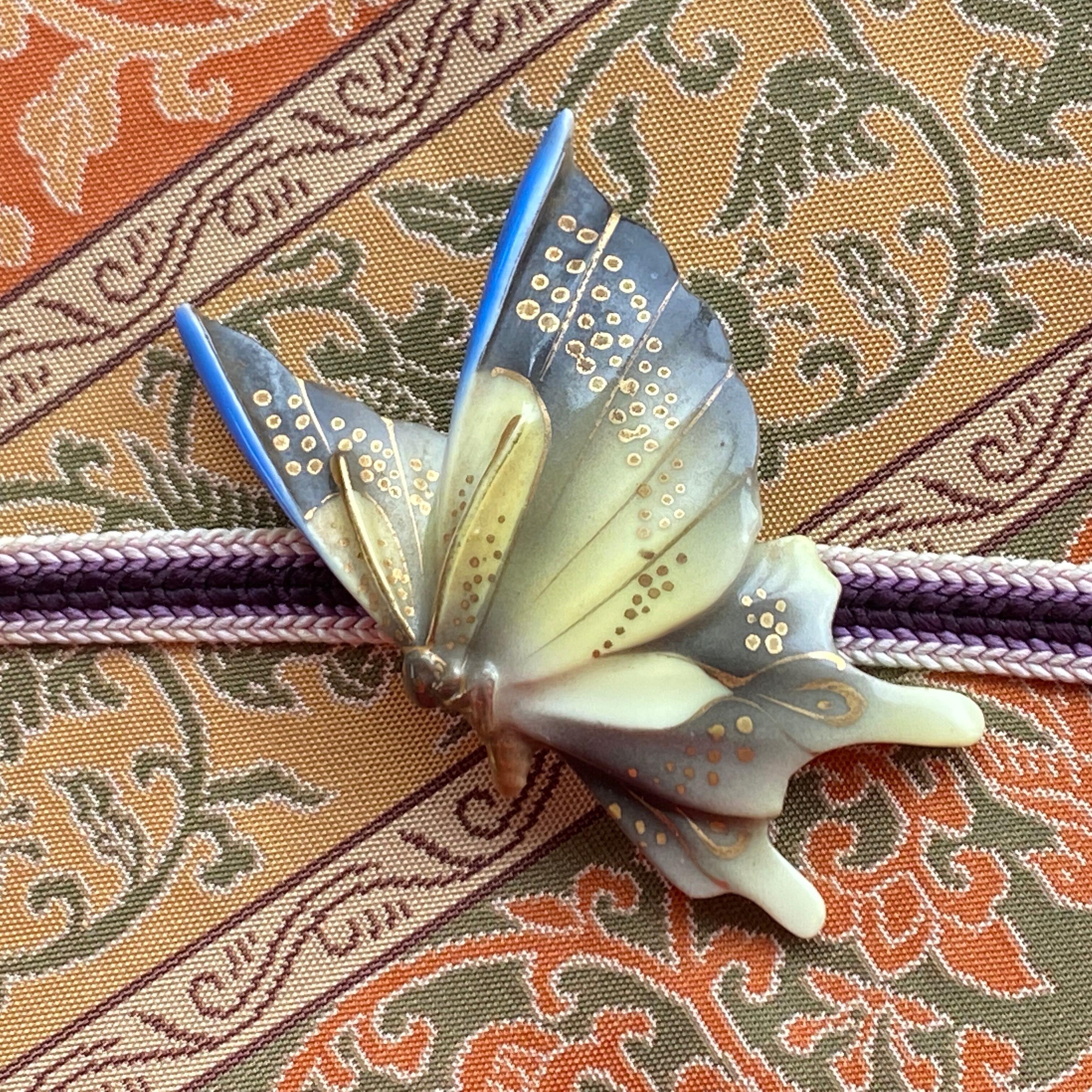 アンティーク　有田磁器　蝶々の帯留め