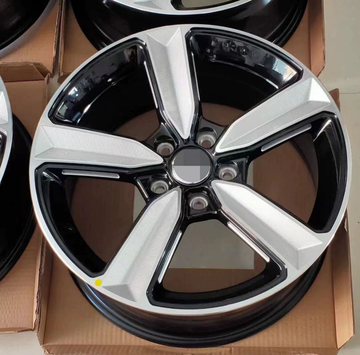 【Audi】17インチ 17×7.5J ブレードホイール スチールリム 適用スタイル アウディ a4L ゴルフCC シビックアコード