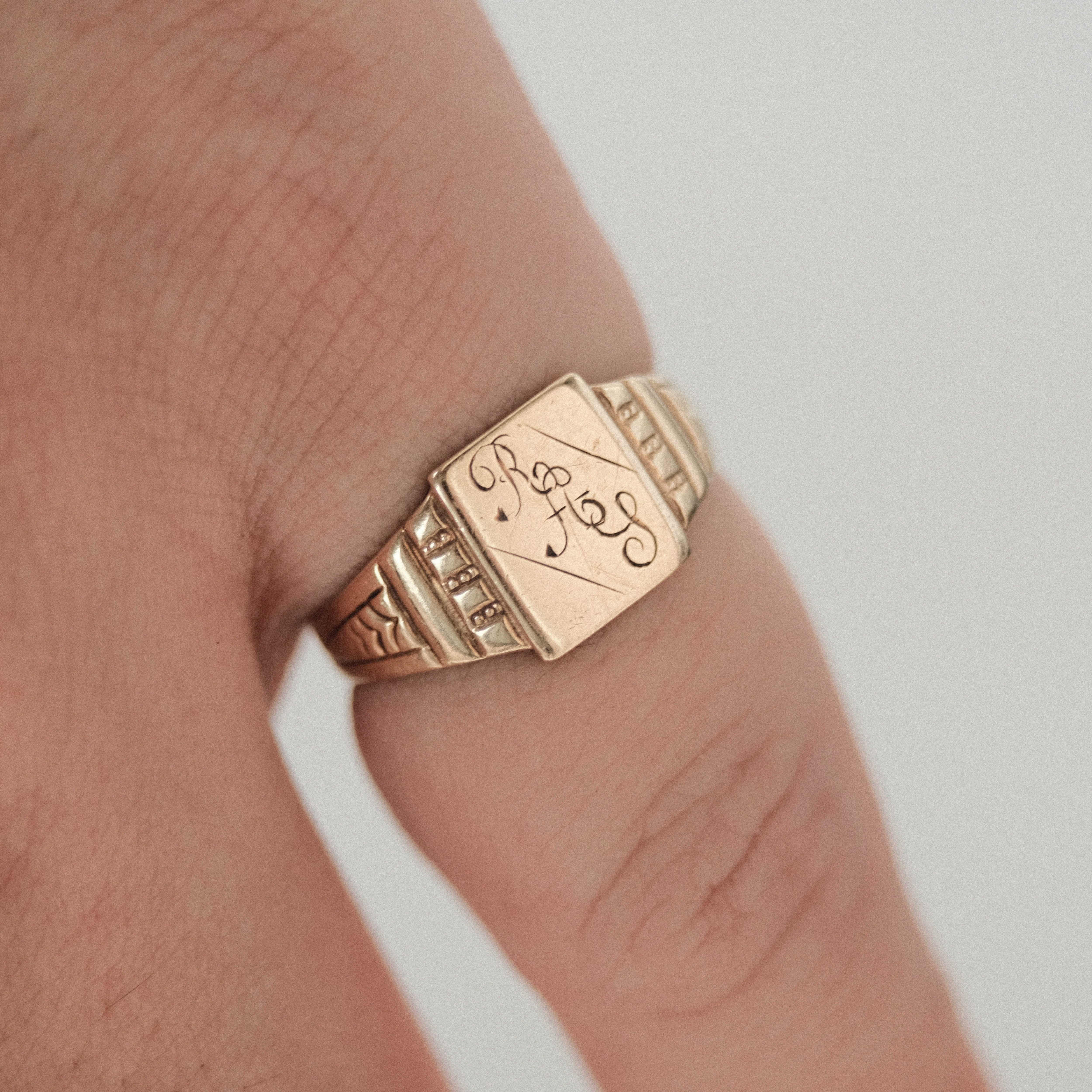 TAUPE D. MOTOIKE / DUOMO RING 55 SMOKE | PAY ID