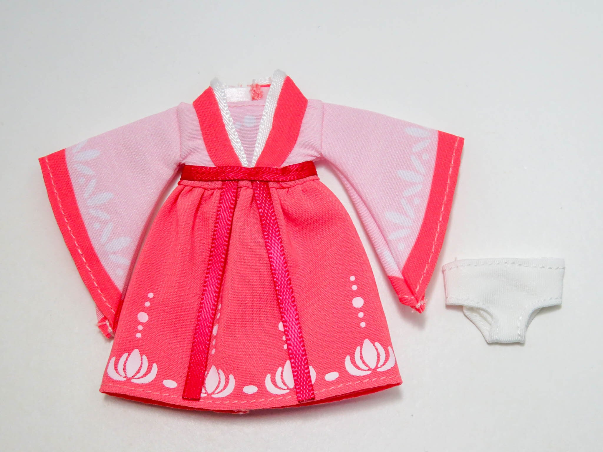 ねんどろいどどーる おようふくセット World Tour 中国 Girl(ピンク) 漢服