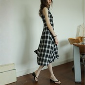 Bateau Check Sleeveless Dress F0673