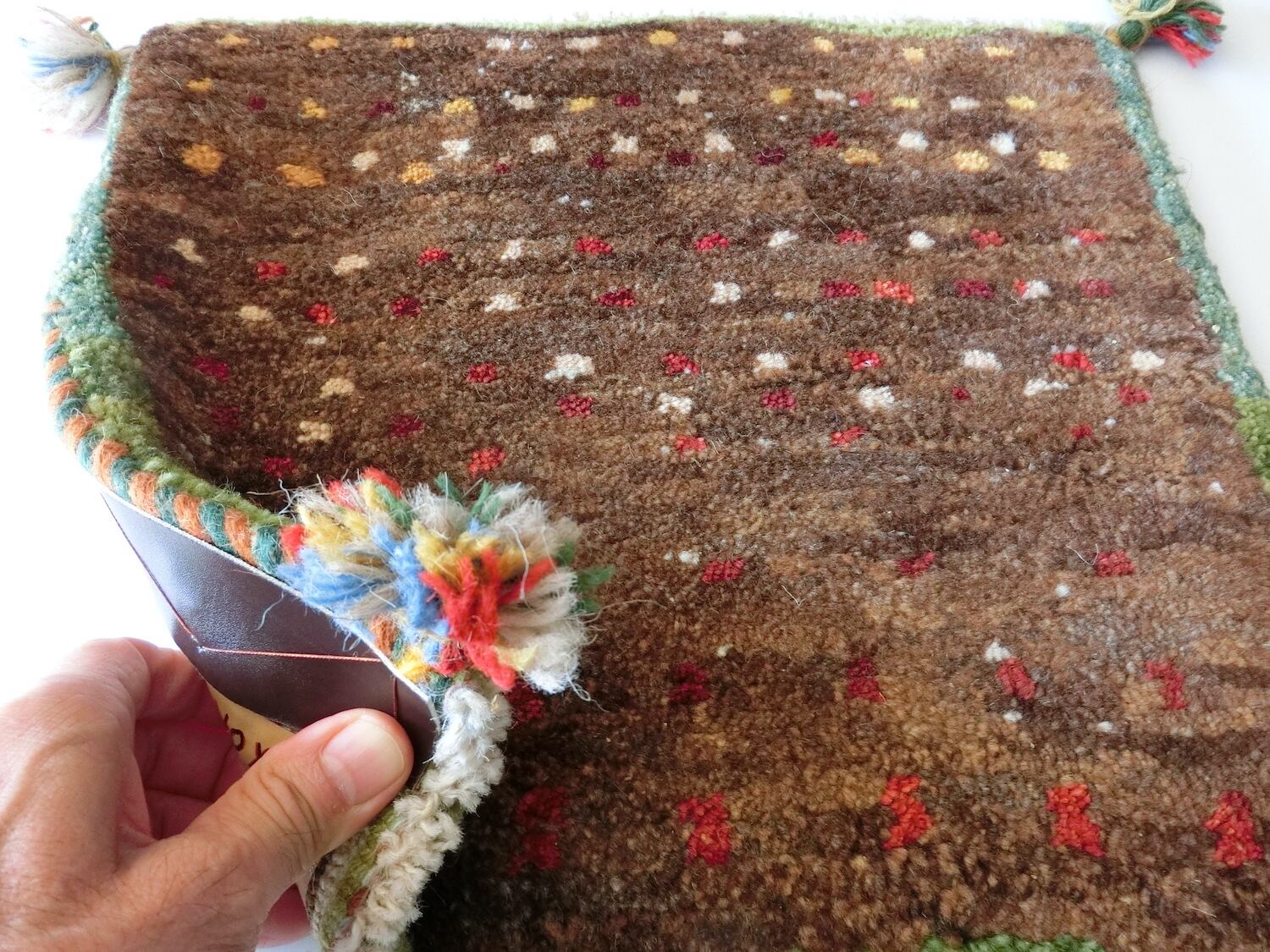 ペルシャ産 手織りギャッベ【座布団サイズ】A10 | Heris Carpet ヘリス