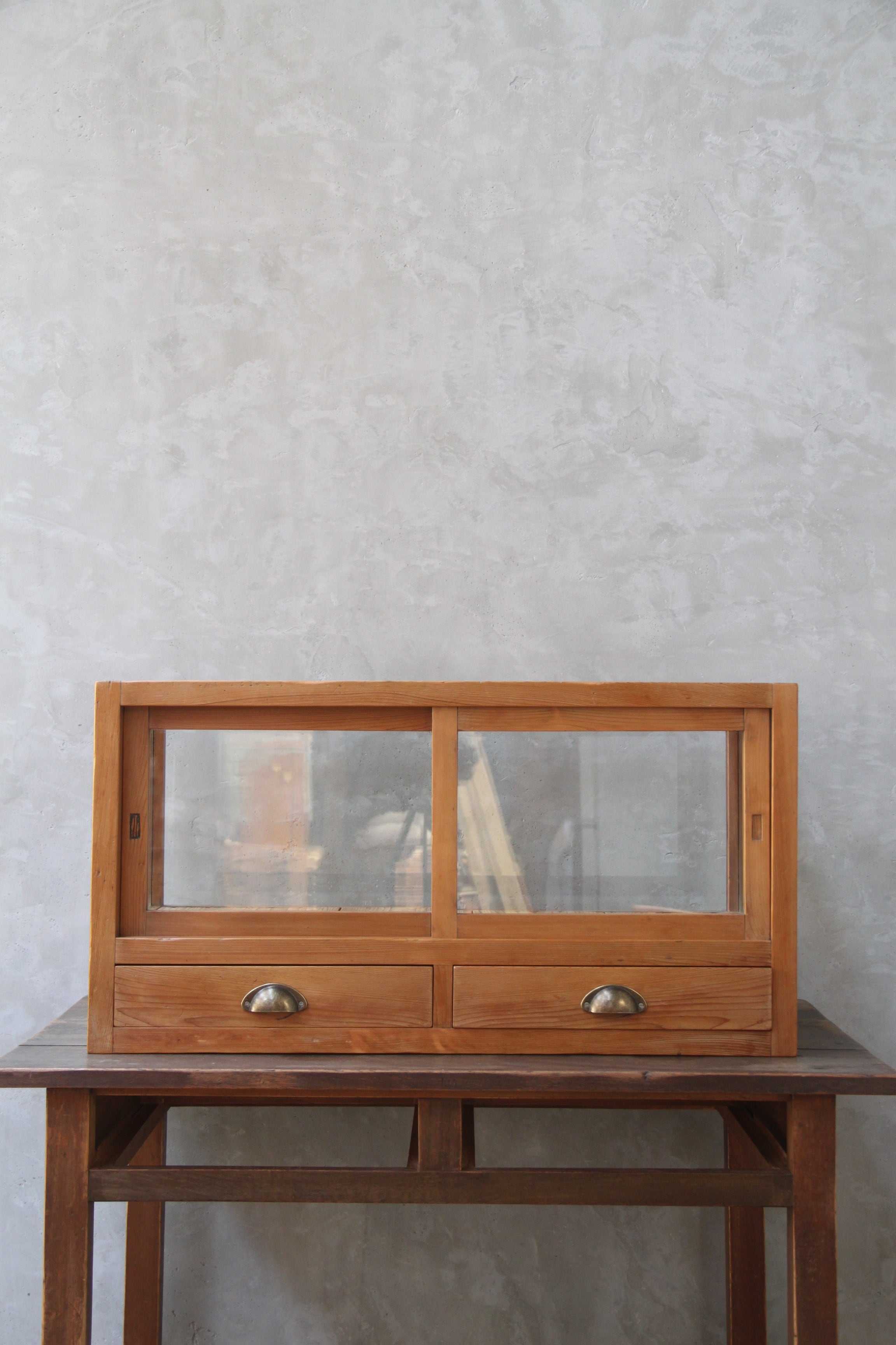 引出付きの卓上ガラスケース 古家具/アンティーク/ガラスケース//収納/ガラス棚/引出/古道具