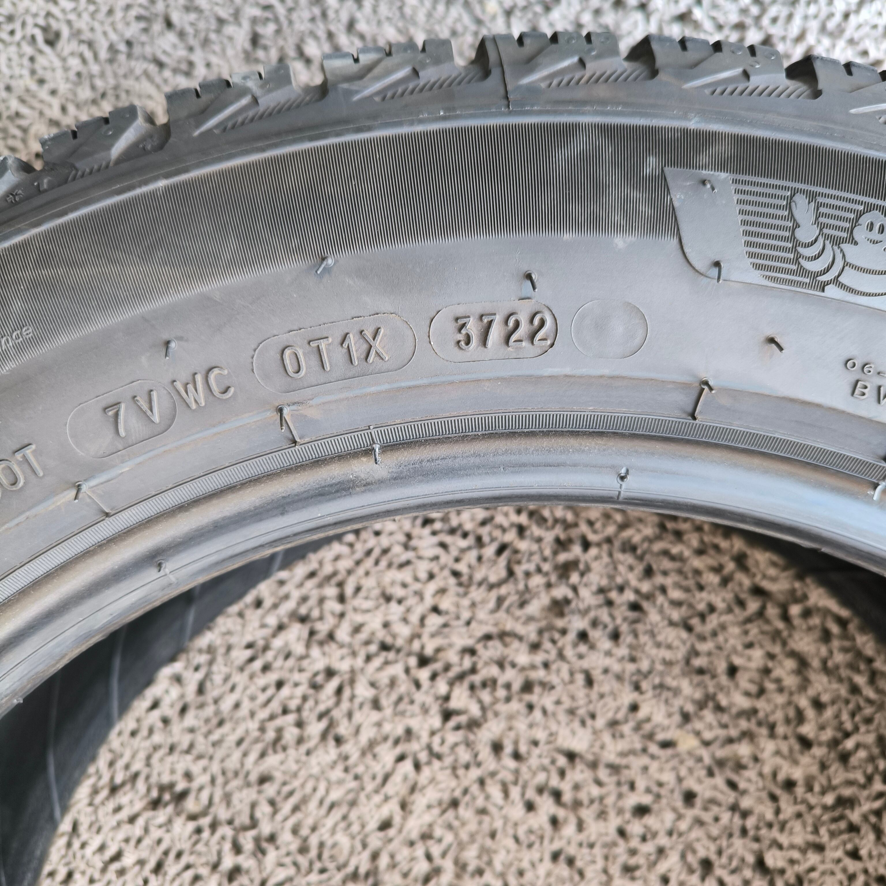 205/55R16 94H MICHELIN X-ICE SNOW ミシュランエックスアイススノー