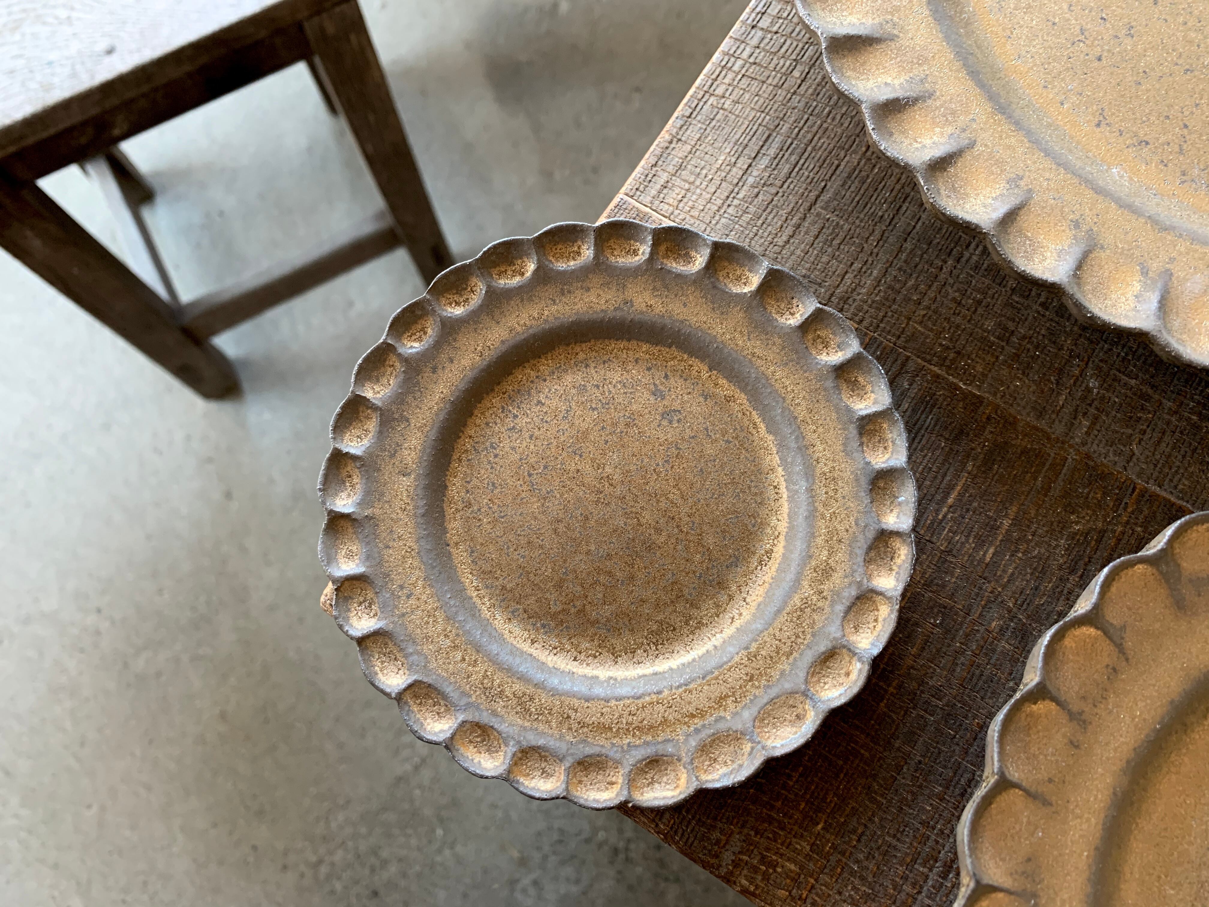 鉄錆小菊プレート(小サイズ)