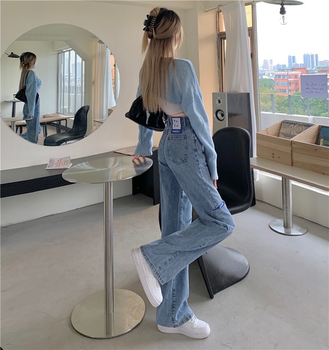 【送料無料】ジーパン ジーンズ デニム パンツ ルーズ ハイウエスト 穴あき ダメージ  淡色 水色 ストレート セミワイド ボトムス カジュアル ルーズ ストリート レディース 無地 ウエストマーク 個性的 スポーティー かっこいい シンプル  おしゃれ お洒落 メンズライク ボーイッシュ イベント 衣装 クラブ ラフ こなれ感  春 夏 秋 冬 10代 20代 30代 着回し 海外 S M L XL 韓国 クアンク コーデ ファッション ブルーデニム Gパン ゆるカジ こなれ感 db3663