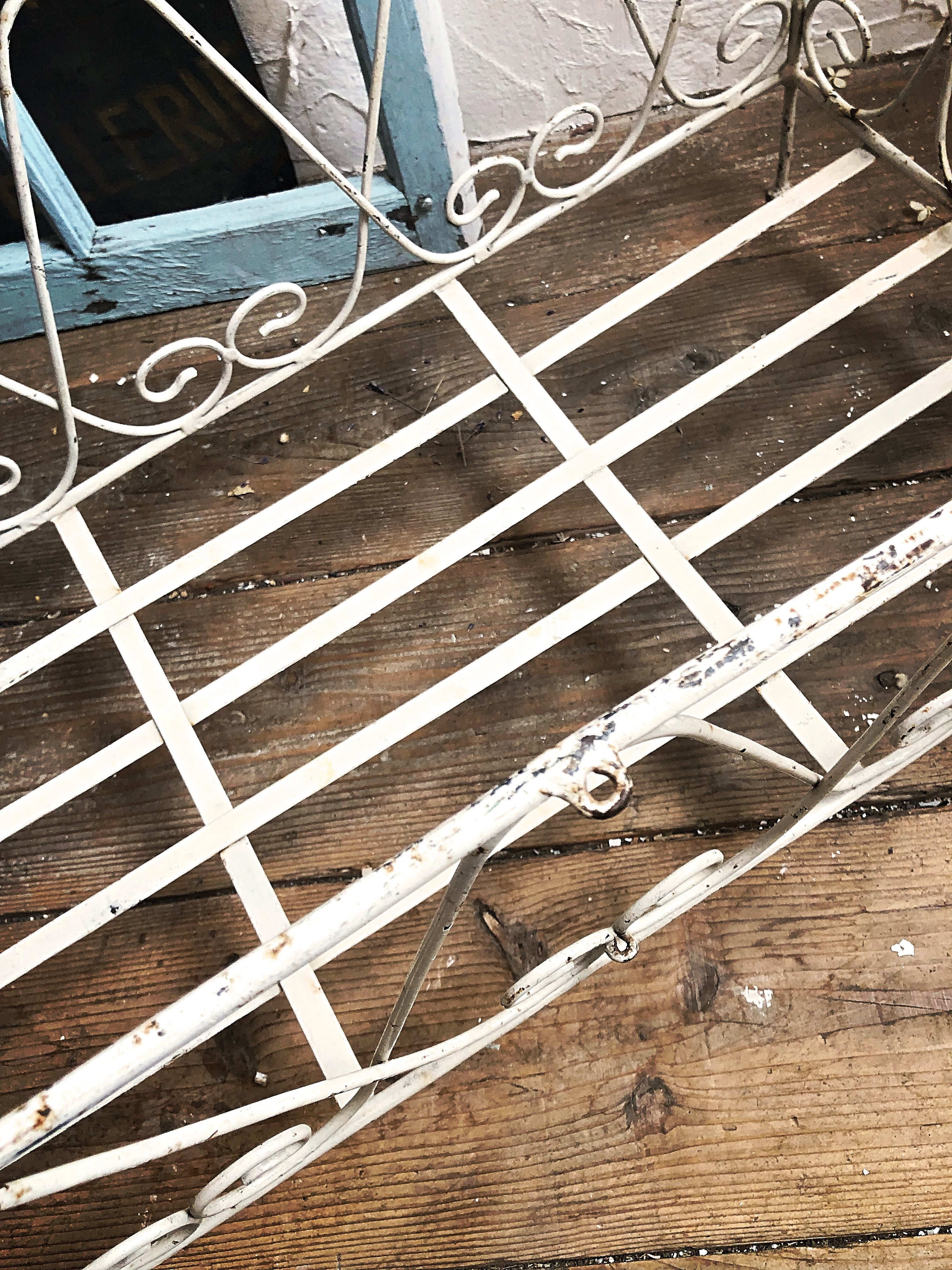 送料込 ⭐︎ ヨーロッパ アンティーク ベビードール ベッド アンティークドールベッドベビーベッドドールベッドアイアン