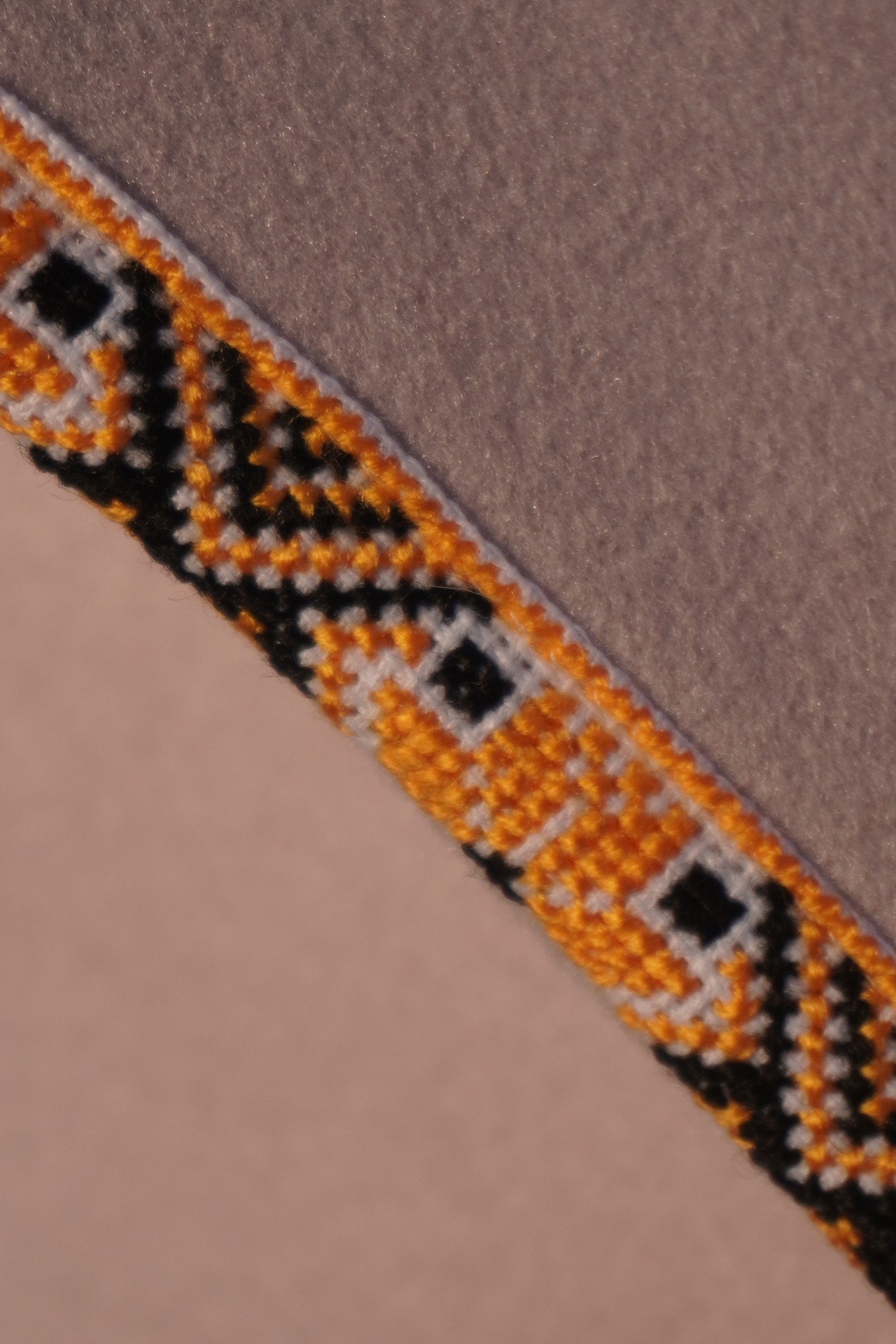 ウクライナ産カシミヤ100% 手刺繍ジャケットコート（白） - 19