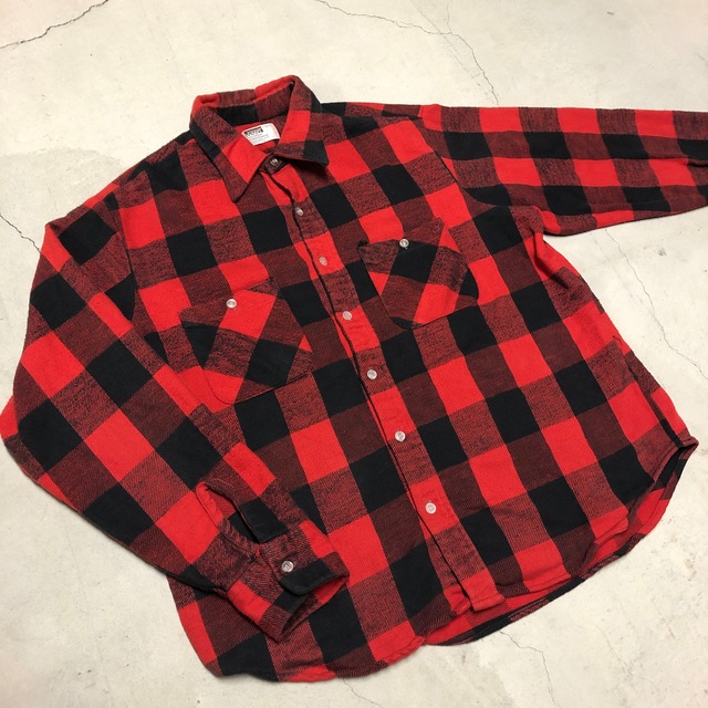 ⊕1980'S MONTGOMERY WARD RED FLANNEL CHECK SHIRT