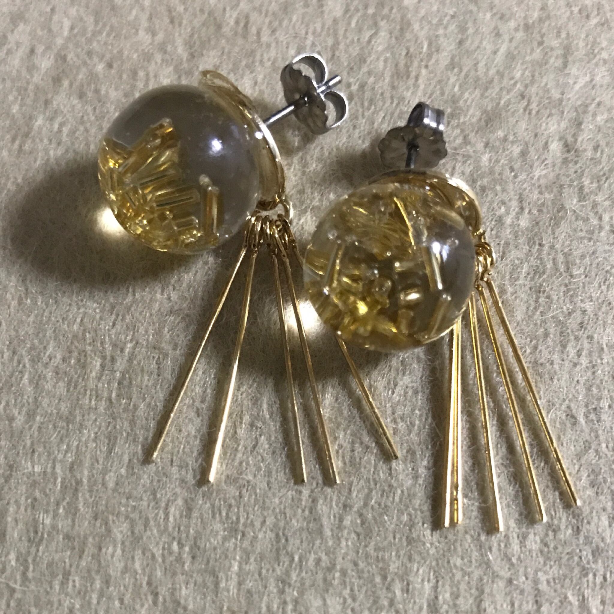 0071:ゴールドとクリアの一粒ピアス