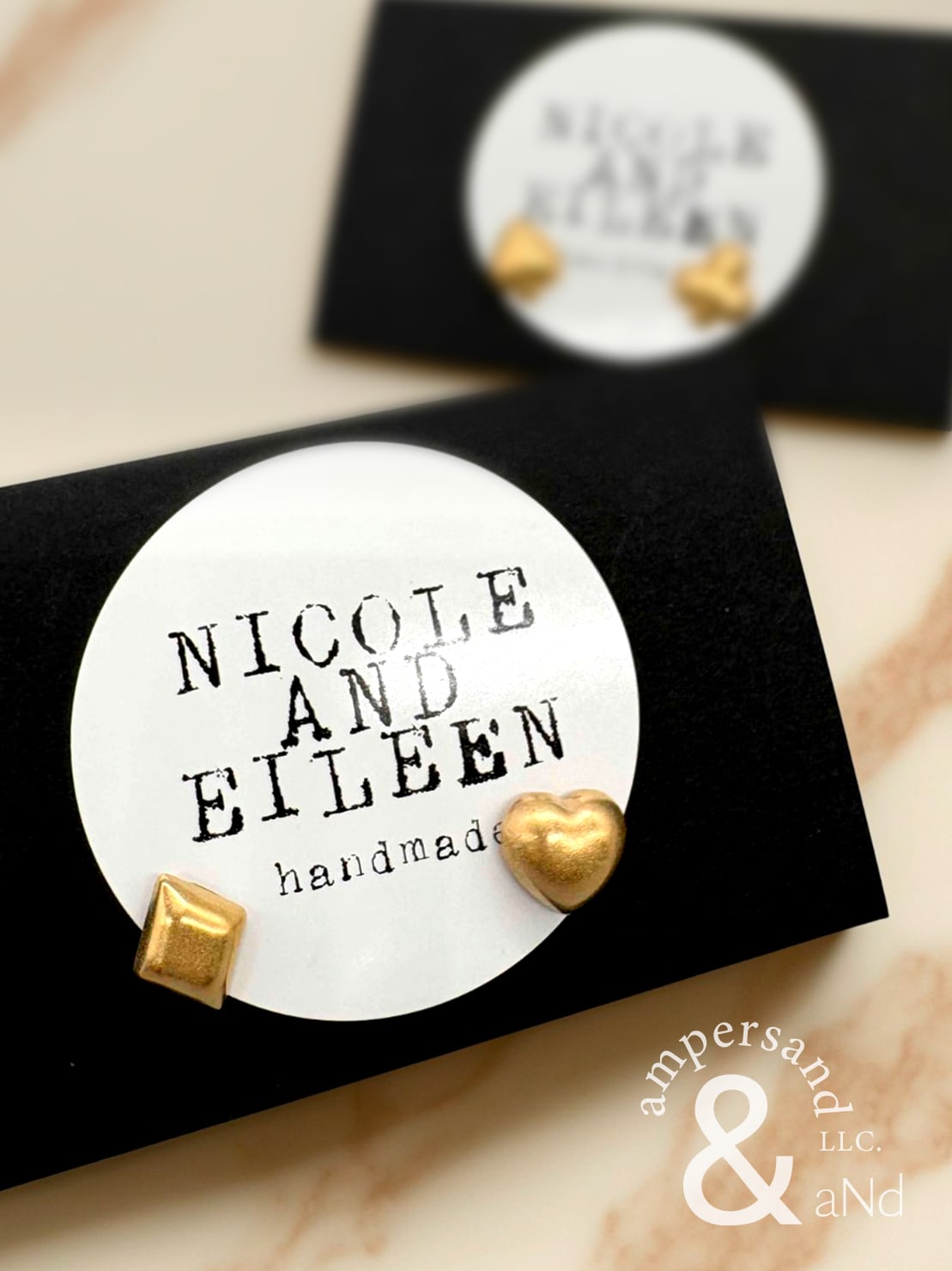 トランプ ボールキャッチピアス(赤)