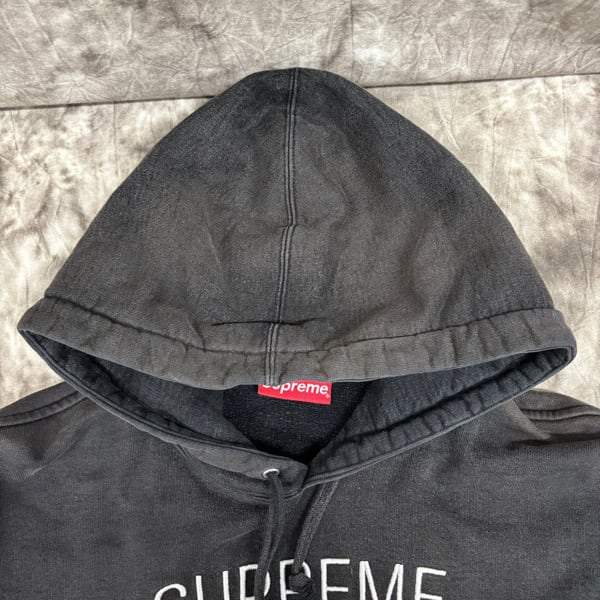 Supreme シュプリーム スウェットパーカー プルオーバーパーカー Tonal