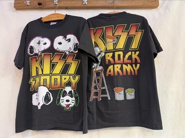 まとめて割引【KITH】Snoopy Record ヴィンテージルック Tシャツ KISS×SNOOPY.【先行予約7月21日から順次発送】 | ヴィンテージ