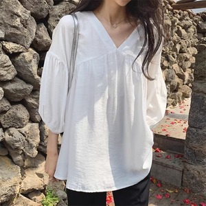 レディース トップス シャツ カットソー 普通丈 7分袖 パフスリーブ Vネック フレア ハイウエスト 薄手 かわいい 大人可愛い きれいめ シンプル カジュアル 上品 おしゃれ ガーリー ナチュラル 無地 春 夏 秋 ロングシーズン ママ マタニティ 10代 20代 30代 40代 OL 通勤 デート お出かけ 女子会 ショッピング カフェ 韓国 オルチャン 楽ちん 体型カバー 普段使い 着回し モテ 清楚 トレンド 定番 S M L XL 大きいサイズ ゆったり ゆる 白 ホワイト 黒 ブラック