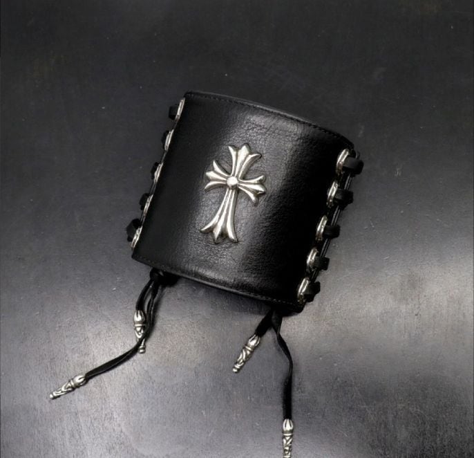 CHROME HEARTS クロムハーツ レザーリストバンド スモールCH CHROME HEARTS クロムハーツ レザーリストバンド スモールCH