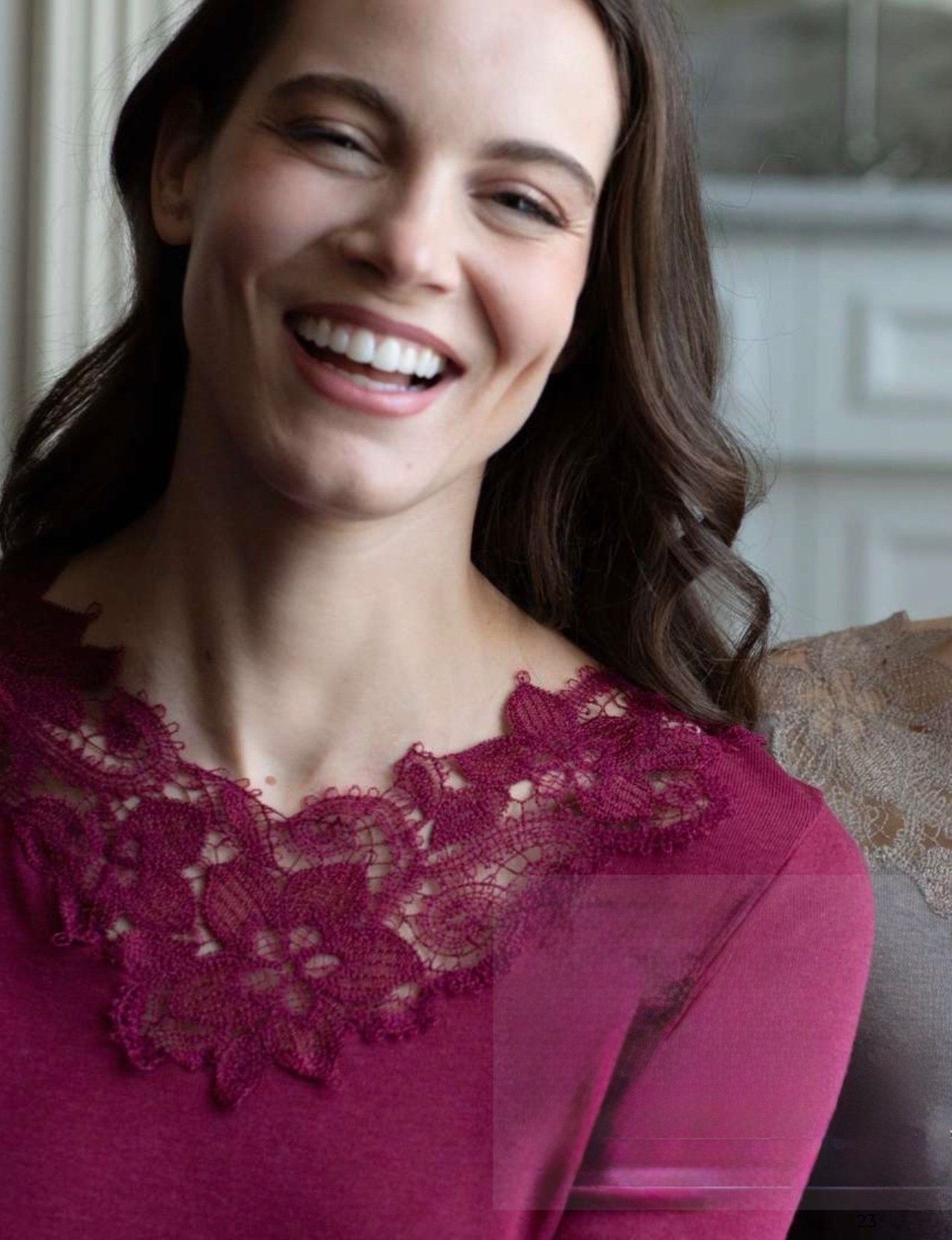 SANDORINE モダールウール 長袖 ブラック、ワイン 3サイズ madiva